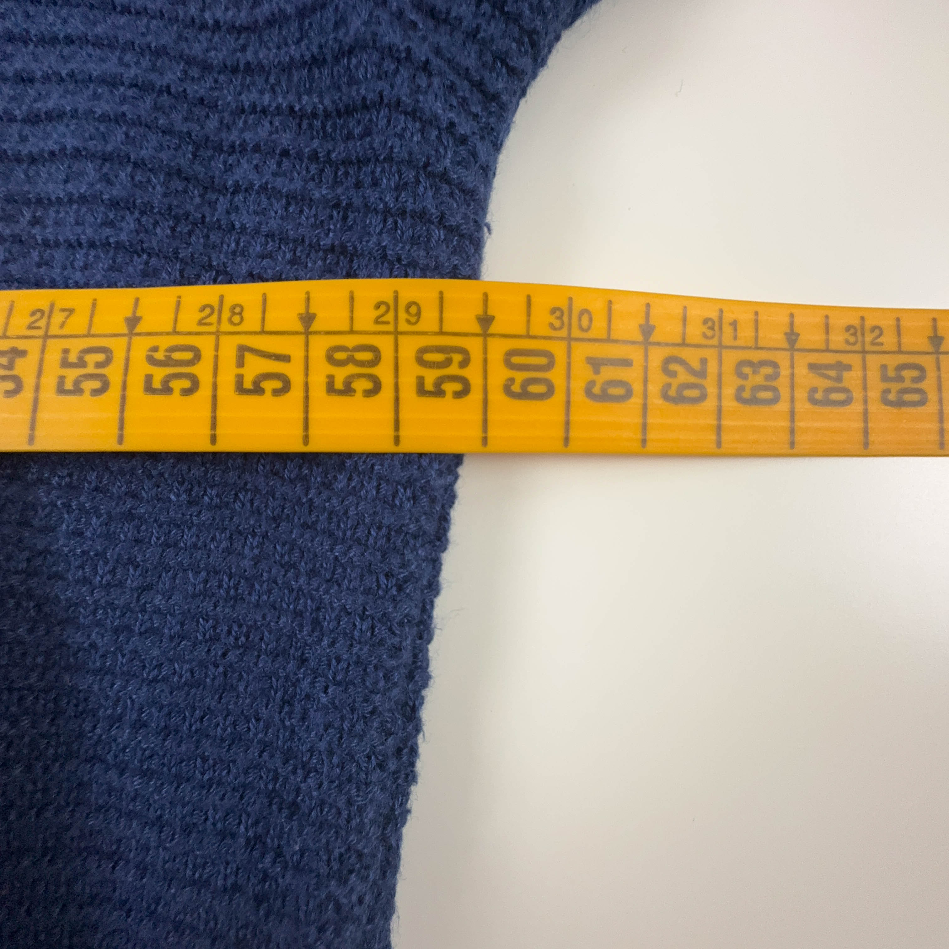 Maglione leggero Lacoste blu con scollo a v 50% cotone - Taglia 5 uomo