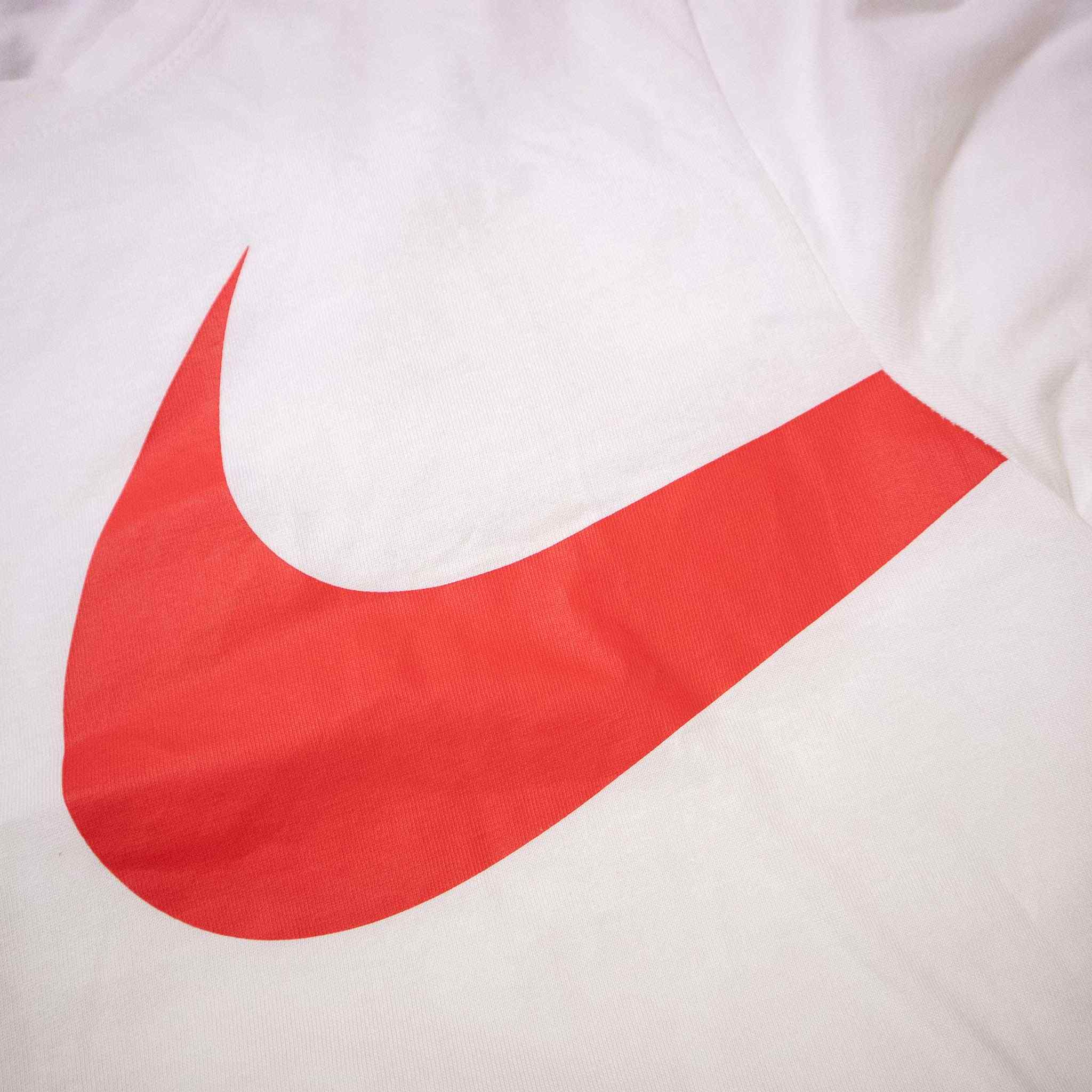 Nike T-Shirt - Size M