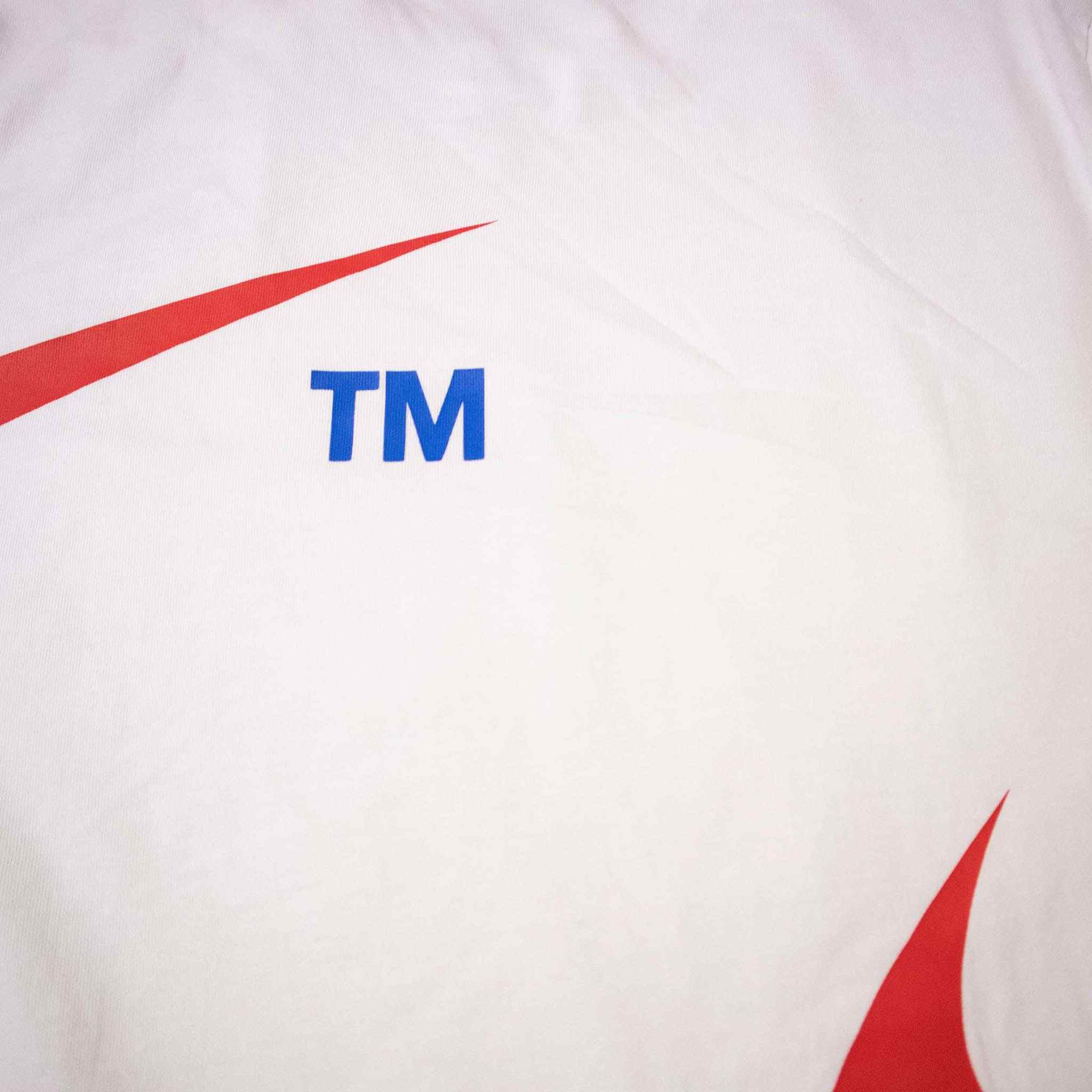 Nike T-Shirt - Size M