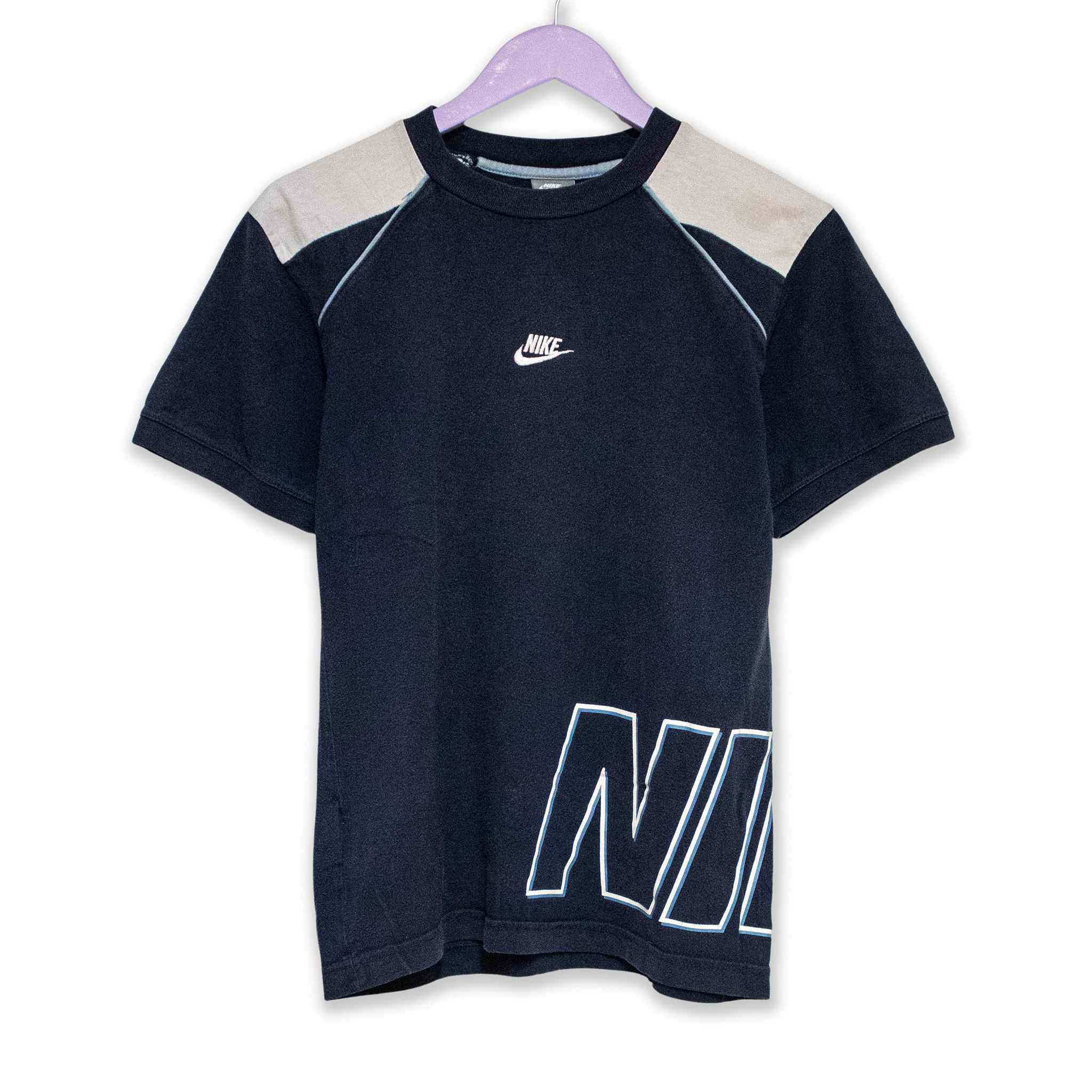 Nike T shirt - Size S/M