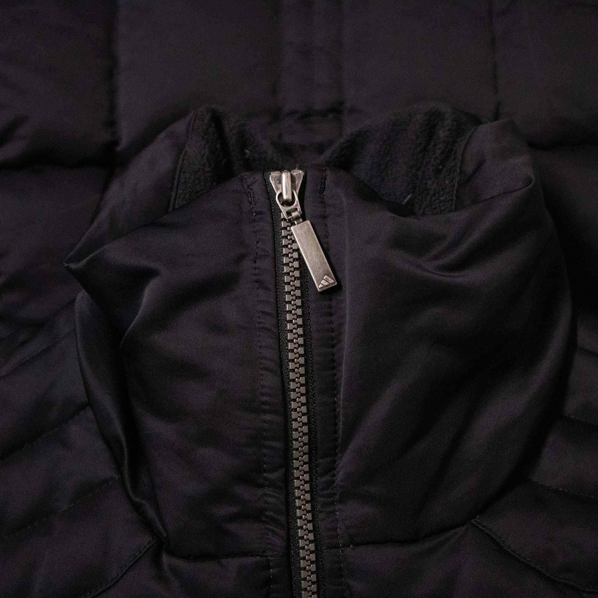 Adidas Vintage sleeveless down jacket - Size S