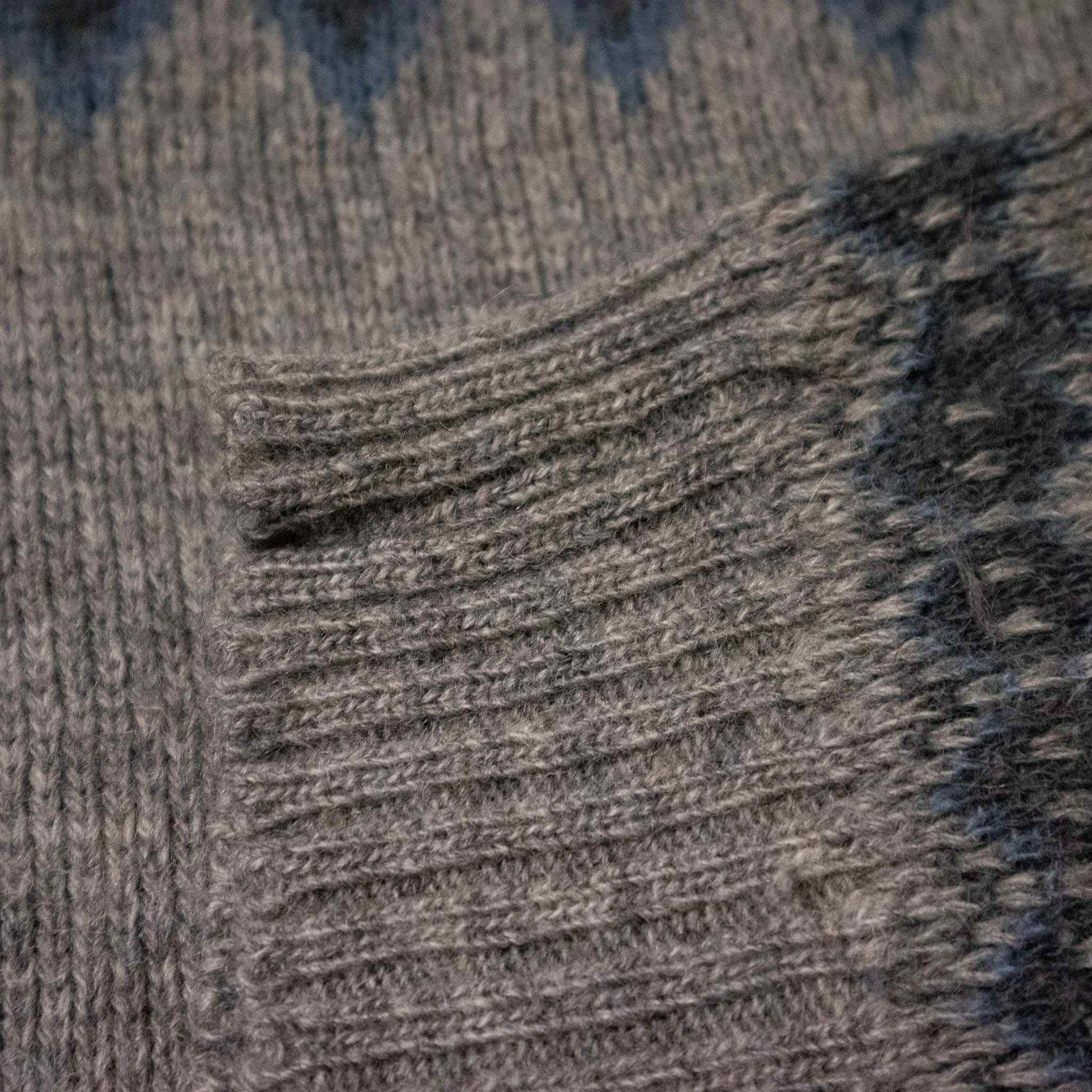 Vintage sweater 70% wool - Size L