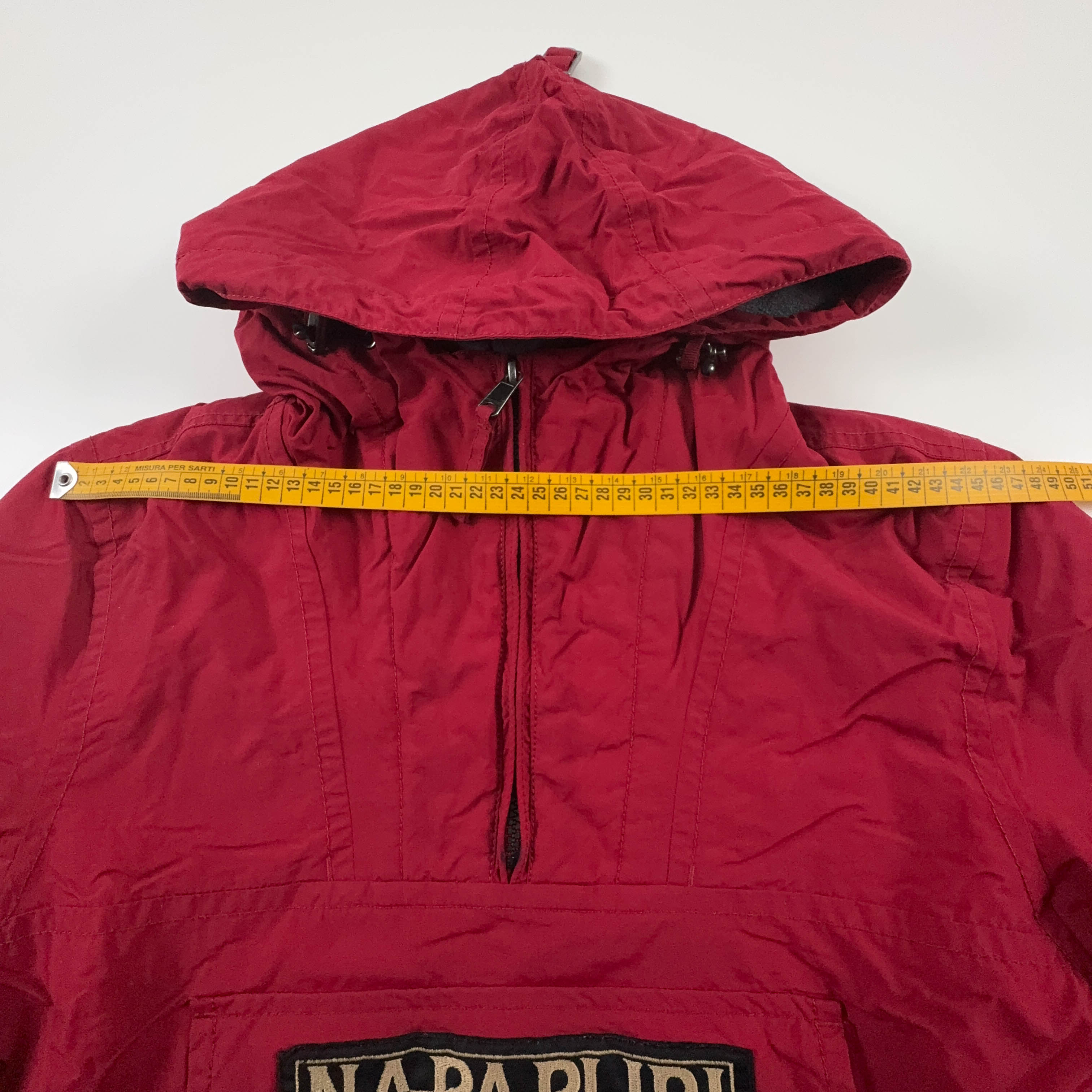 Giubbotto invernale Napapijri rosso con cappuccio e tasca frontale - Taglia XS uomo