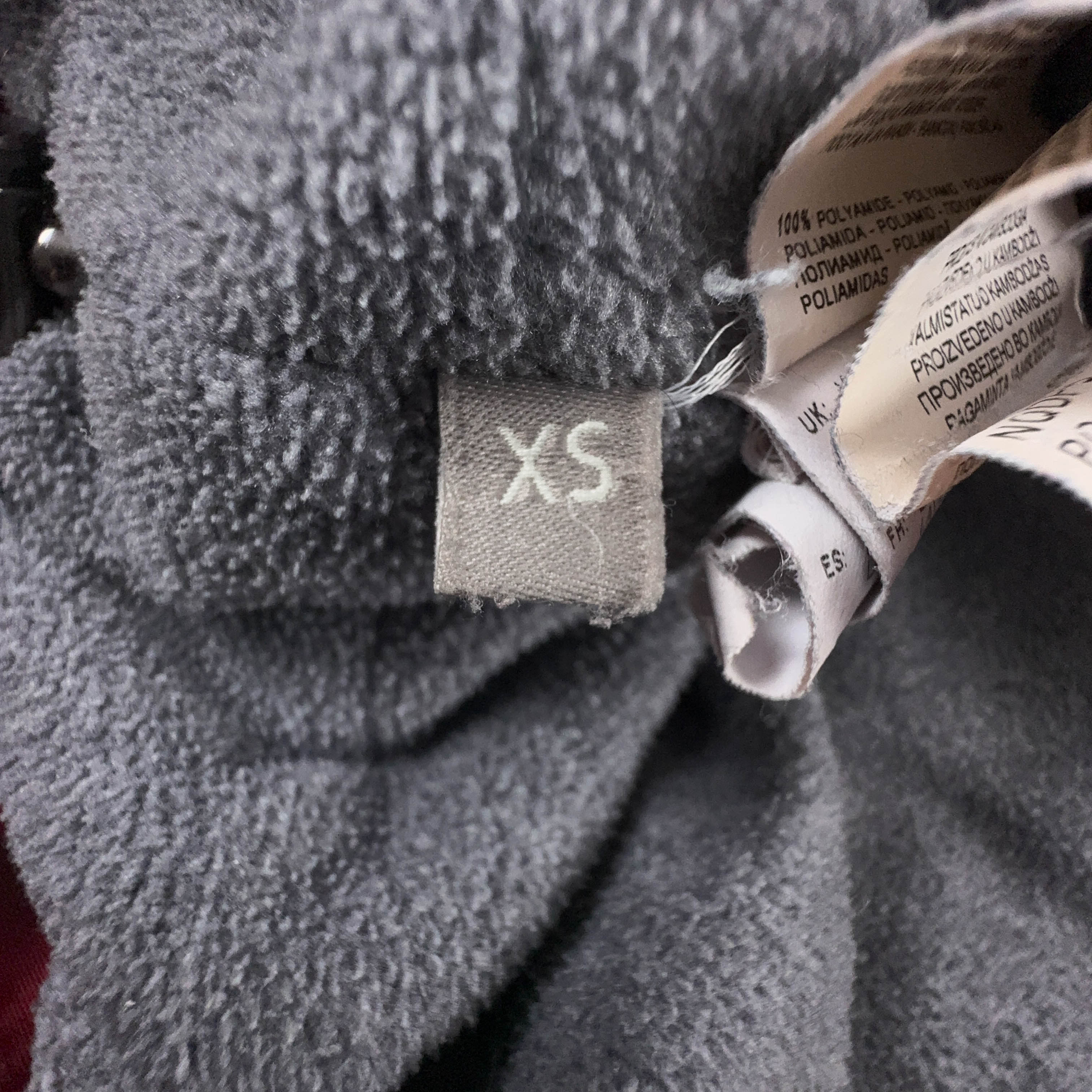 Giubbotto invernale Napapijri rosso con cappuccio e tasca frontale - Taglia XS uomo