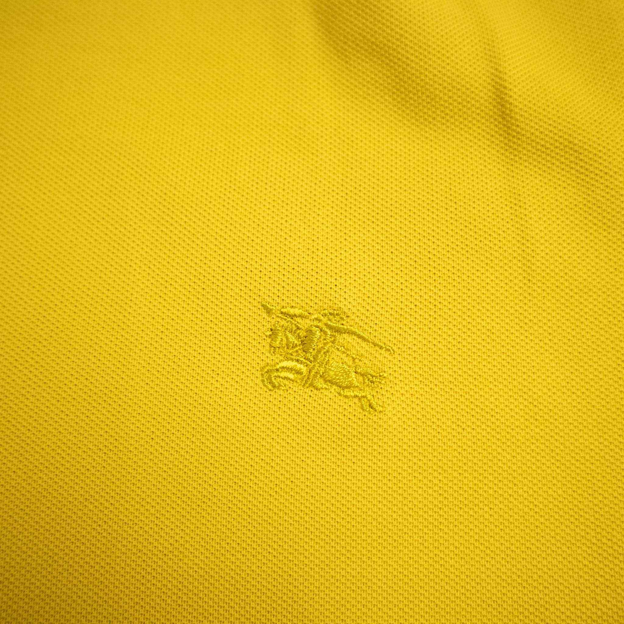 Burberry Polo - Size XL