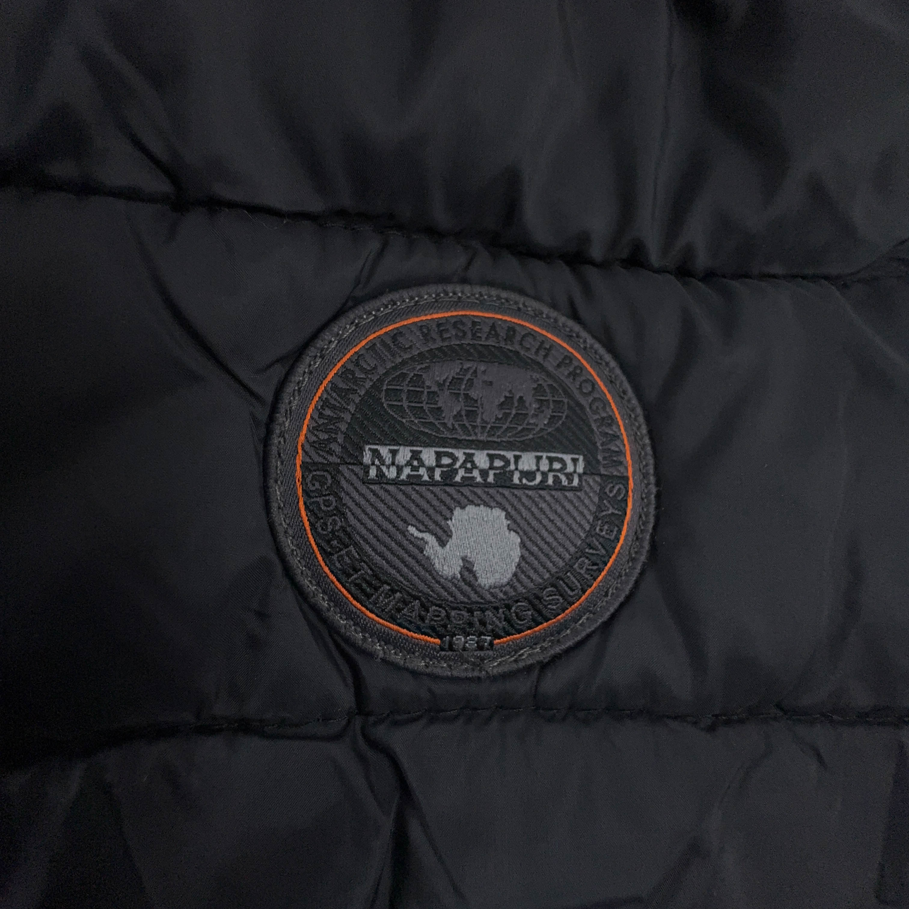 Giubbotto leggero Napapijri nero con zip e cappuccio - Taglia S donna