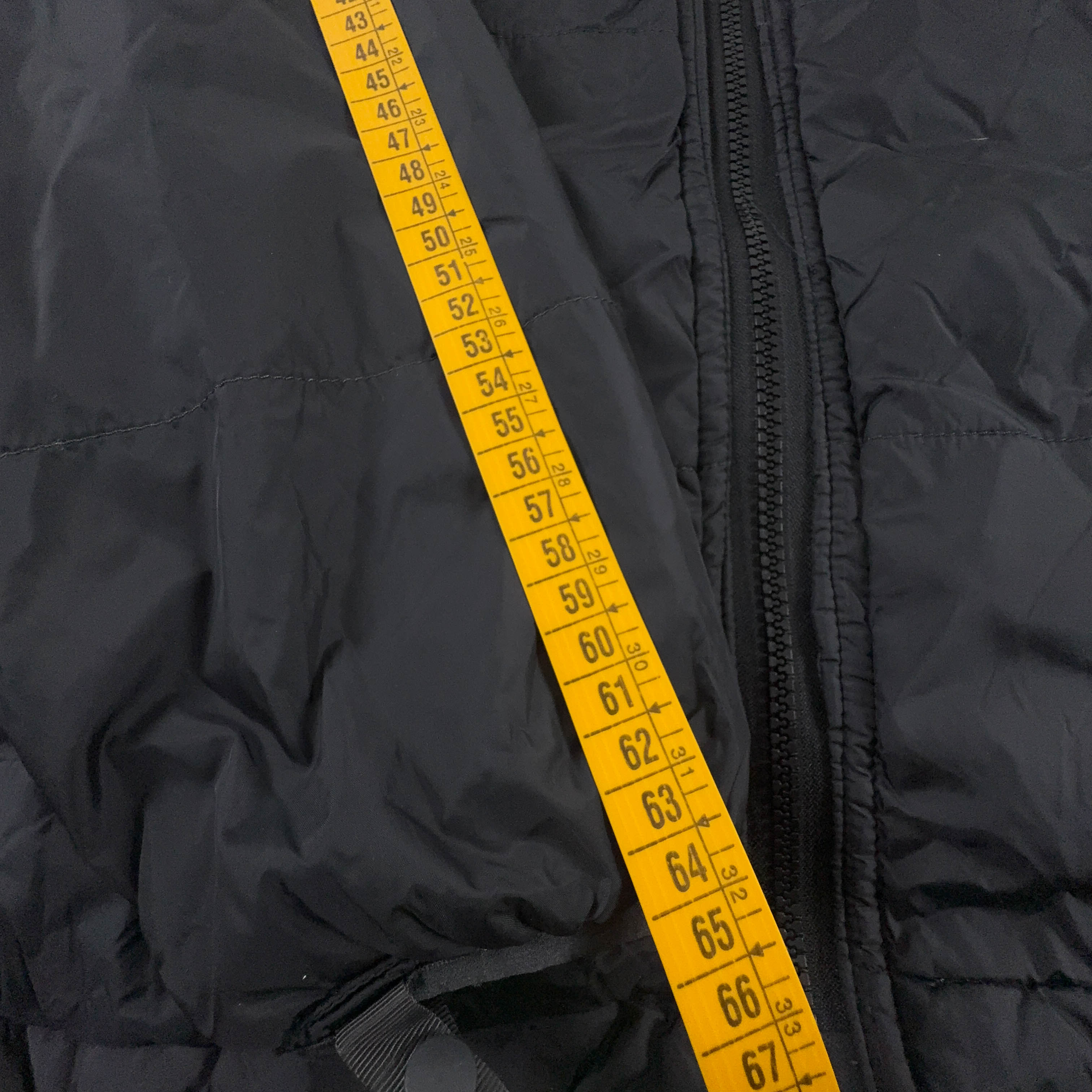 Giacca leggera The North Face nera con zip e logo ricamato - Taglia L uomo