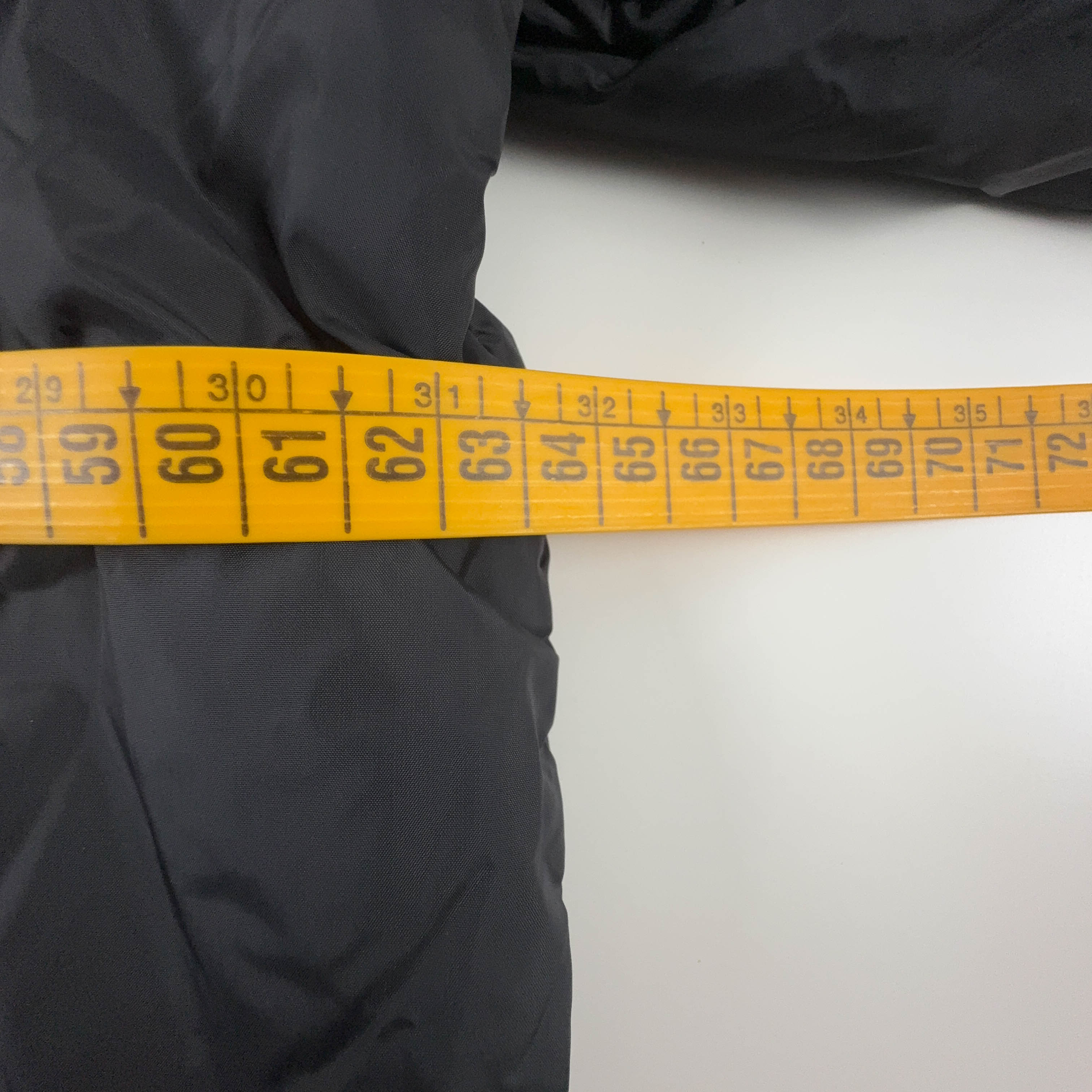 Giacca leggera The North Face nera con zip e logo ricamato - Taglia L uomo