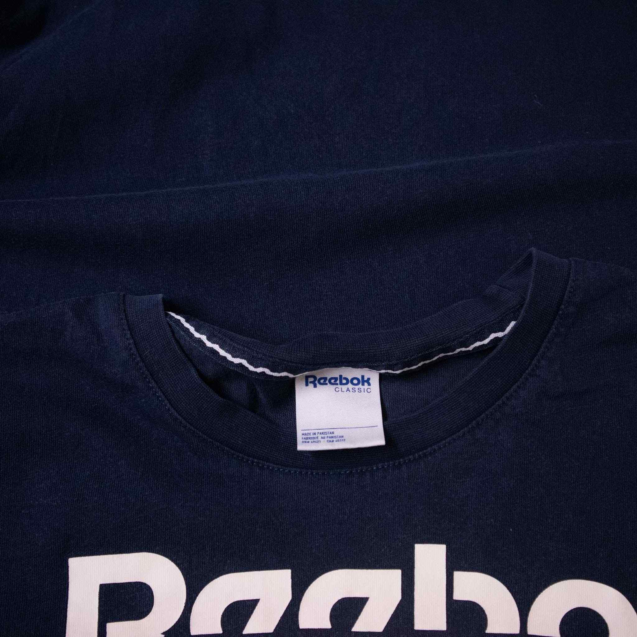 Reebok T shirt - Size L