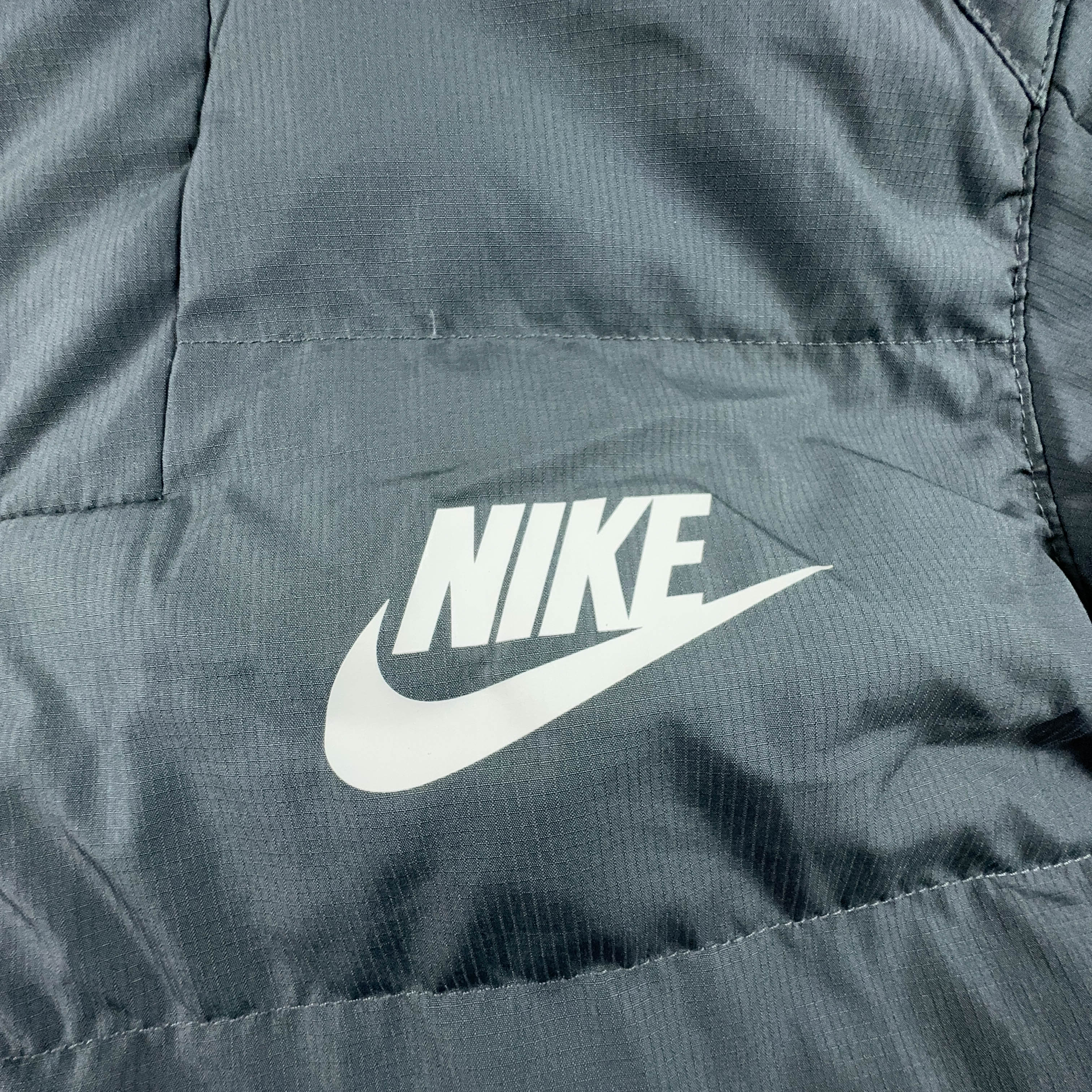 Piumino Nike leggero grigio con cappuccio - Taglia S uomo