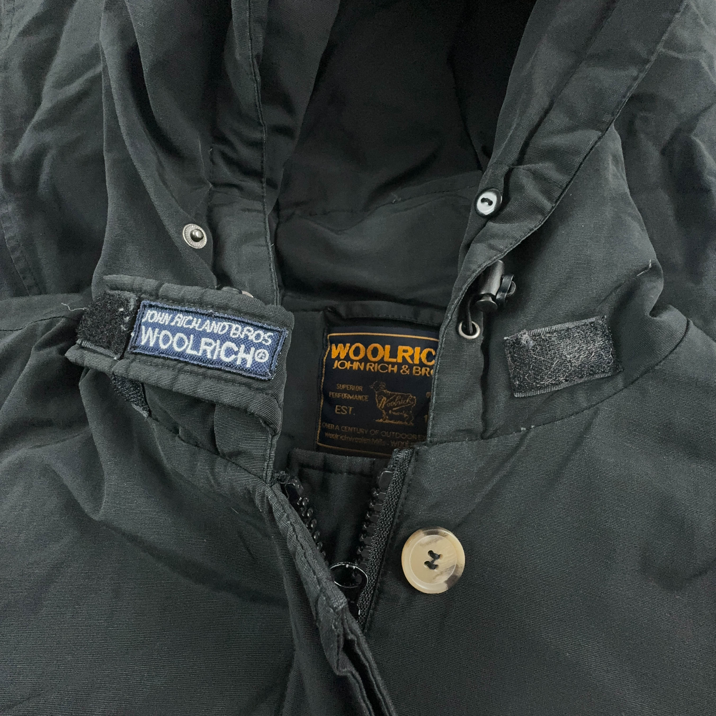 Giubbotto Woolrich nero con cappuccio 50% piuma - Taglia S uomo