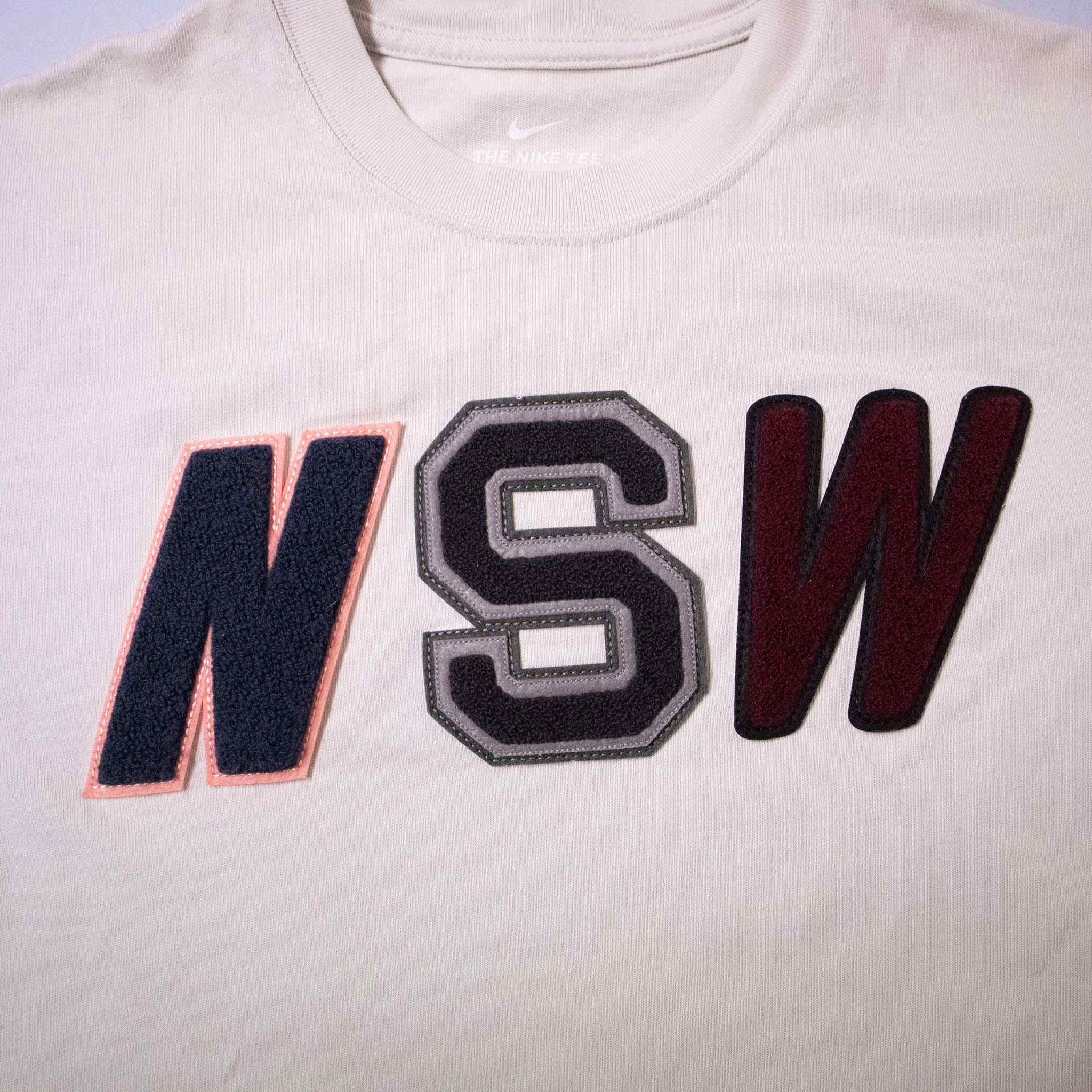 Nike Sportswear T shirt - Size M