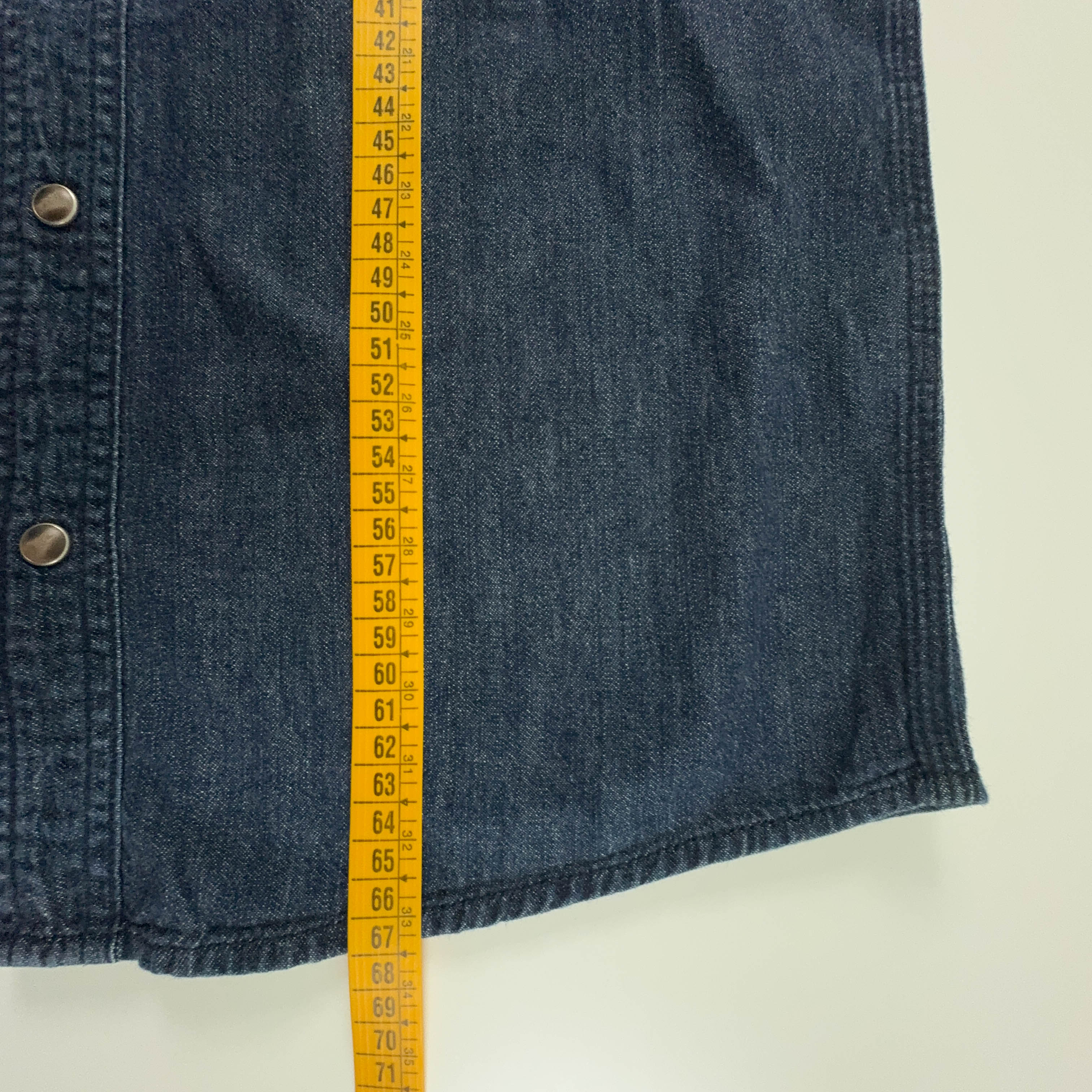 Camicia Carhartt in denim blu scuro tinta unita - Taglia S uomo