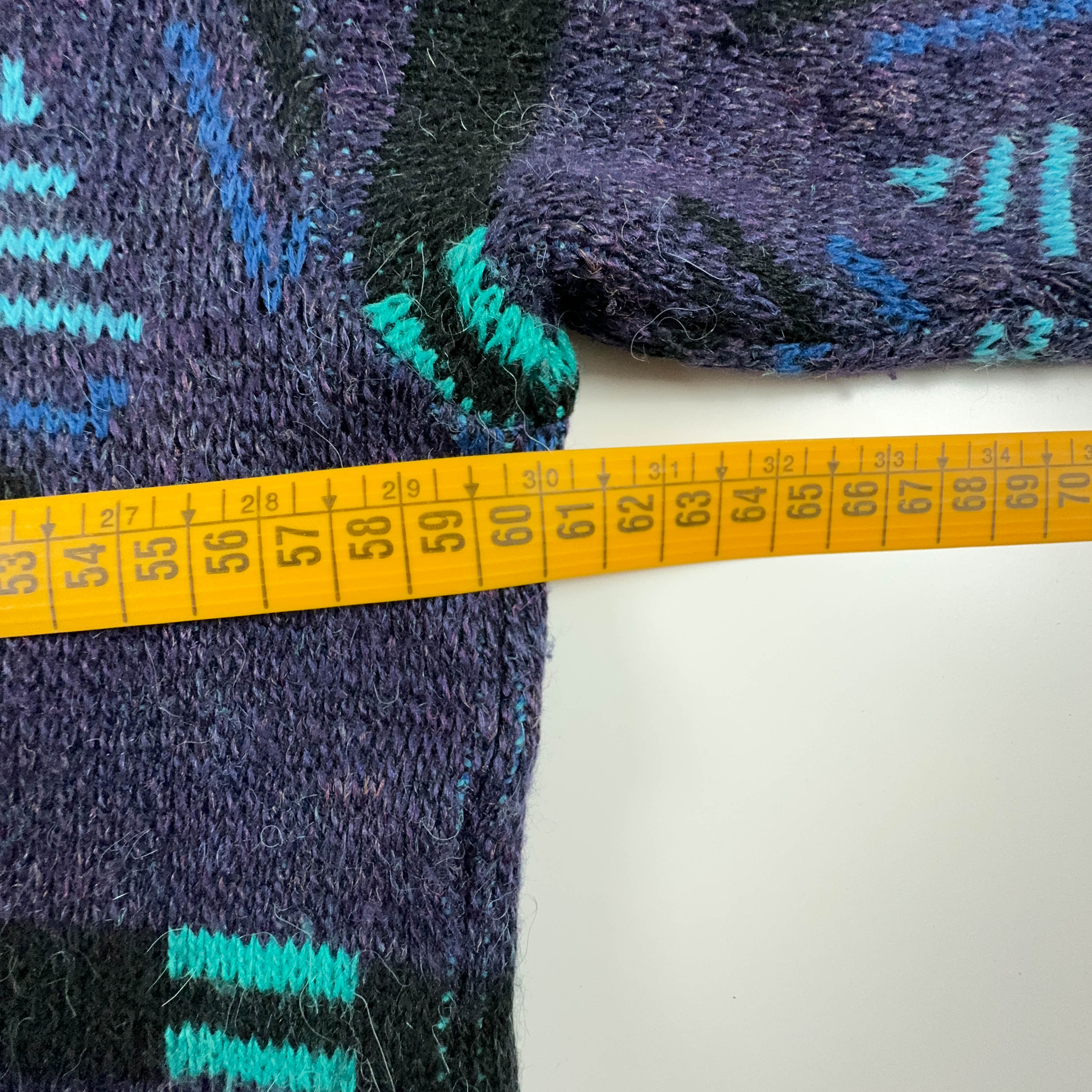 Maglione Adidas Vintage viola 40% lana a fantasia geometrica a girocollo - Taglia 48 uomo