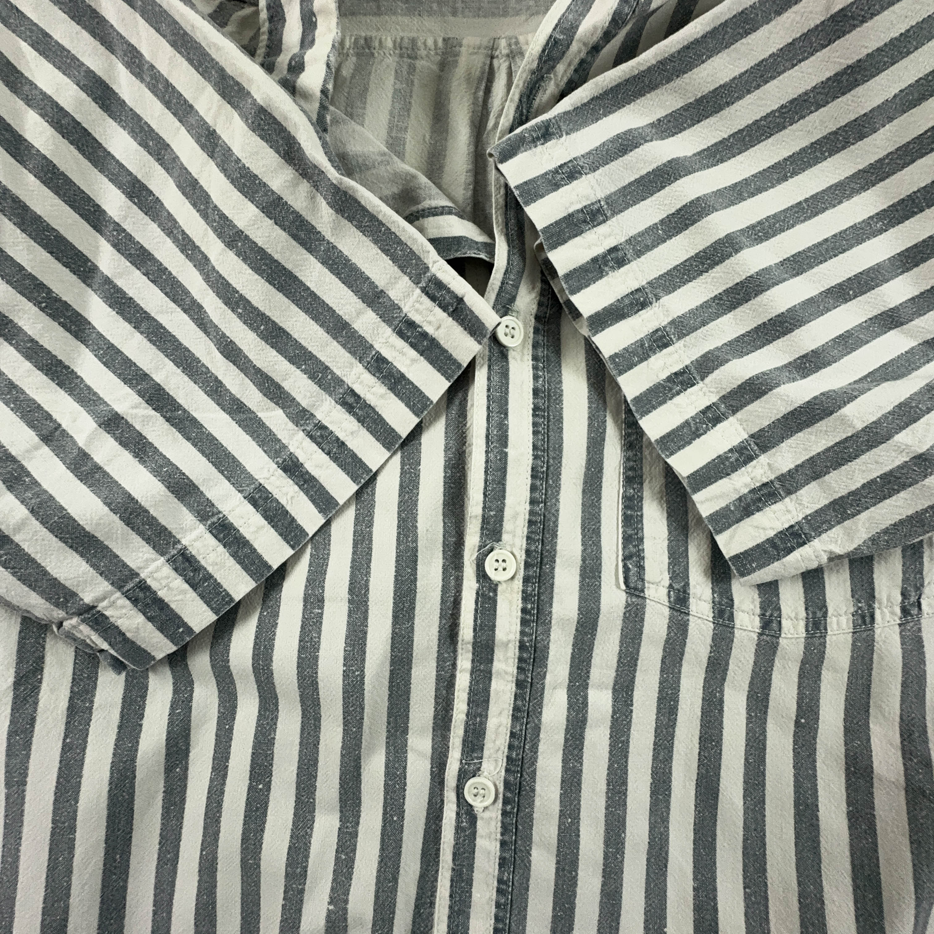 Camicia Hugo Boss Vintage a righe grigia e bianca - Taglia L uomo