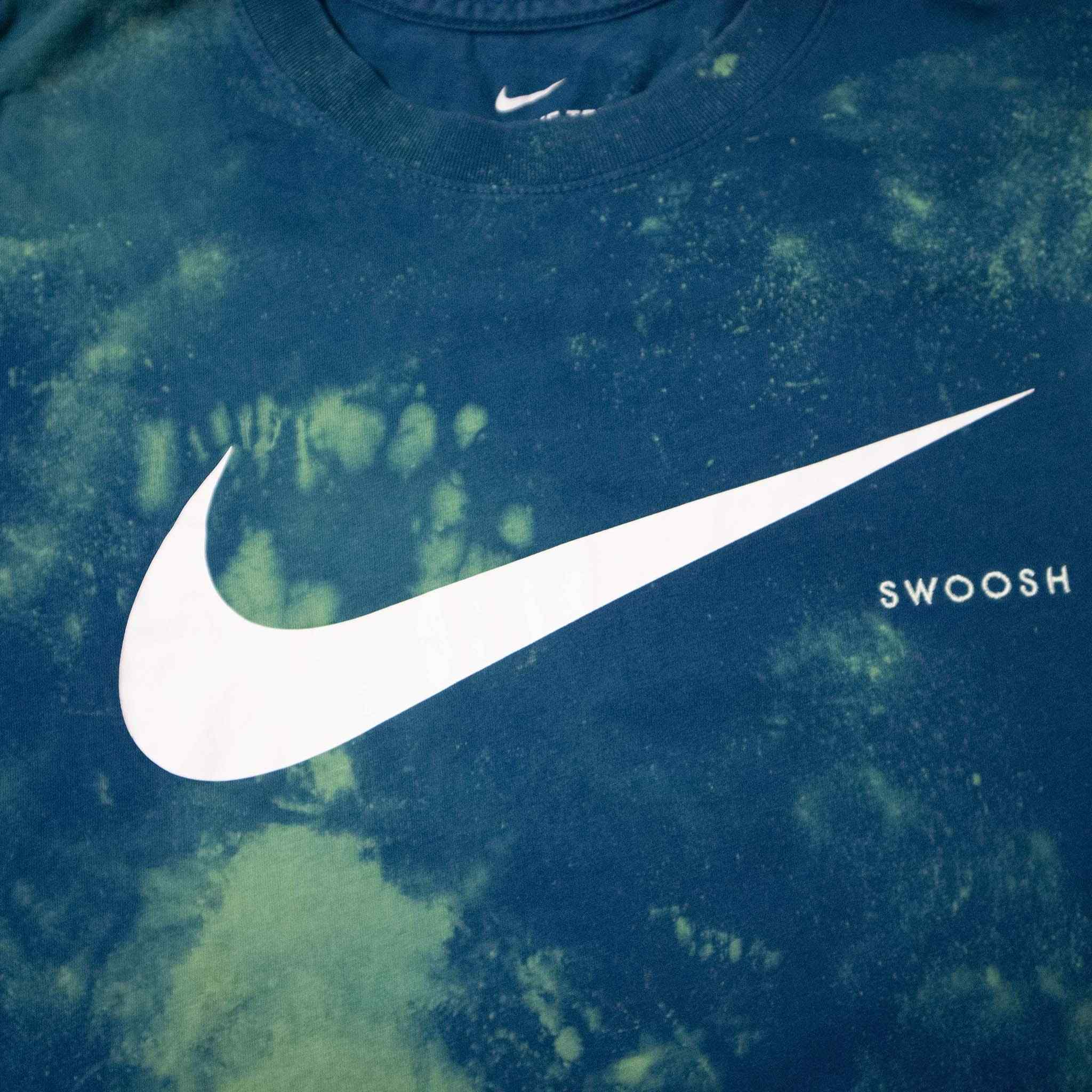 Nike T-Shirt - Size S