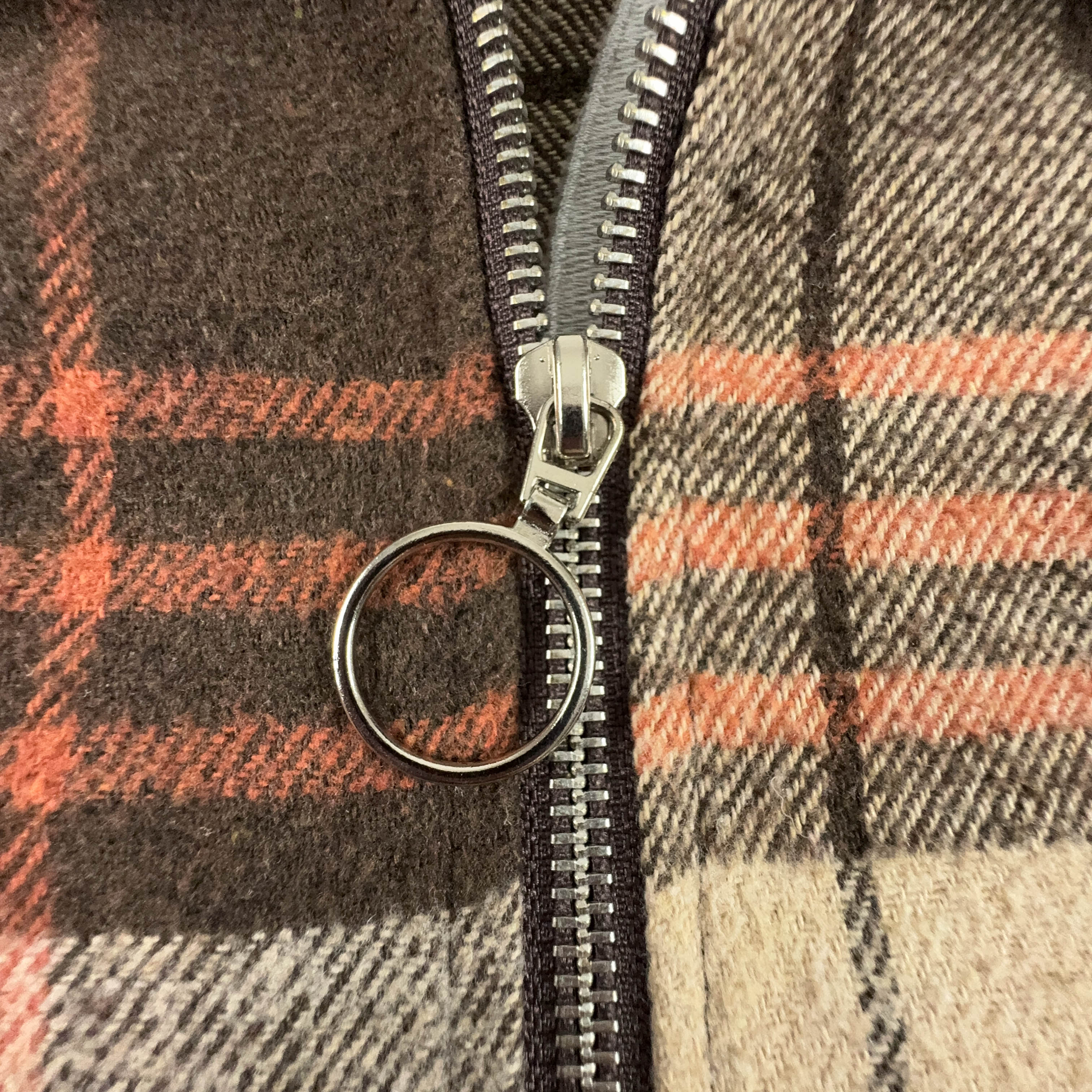 Camicia Vintage invernale a quadri beige e marrone Revenge made in USA con ricamo - Taglia XL uomo