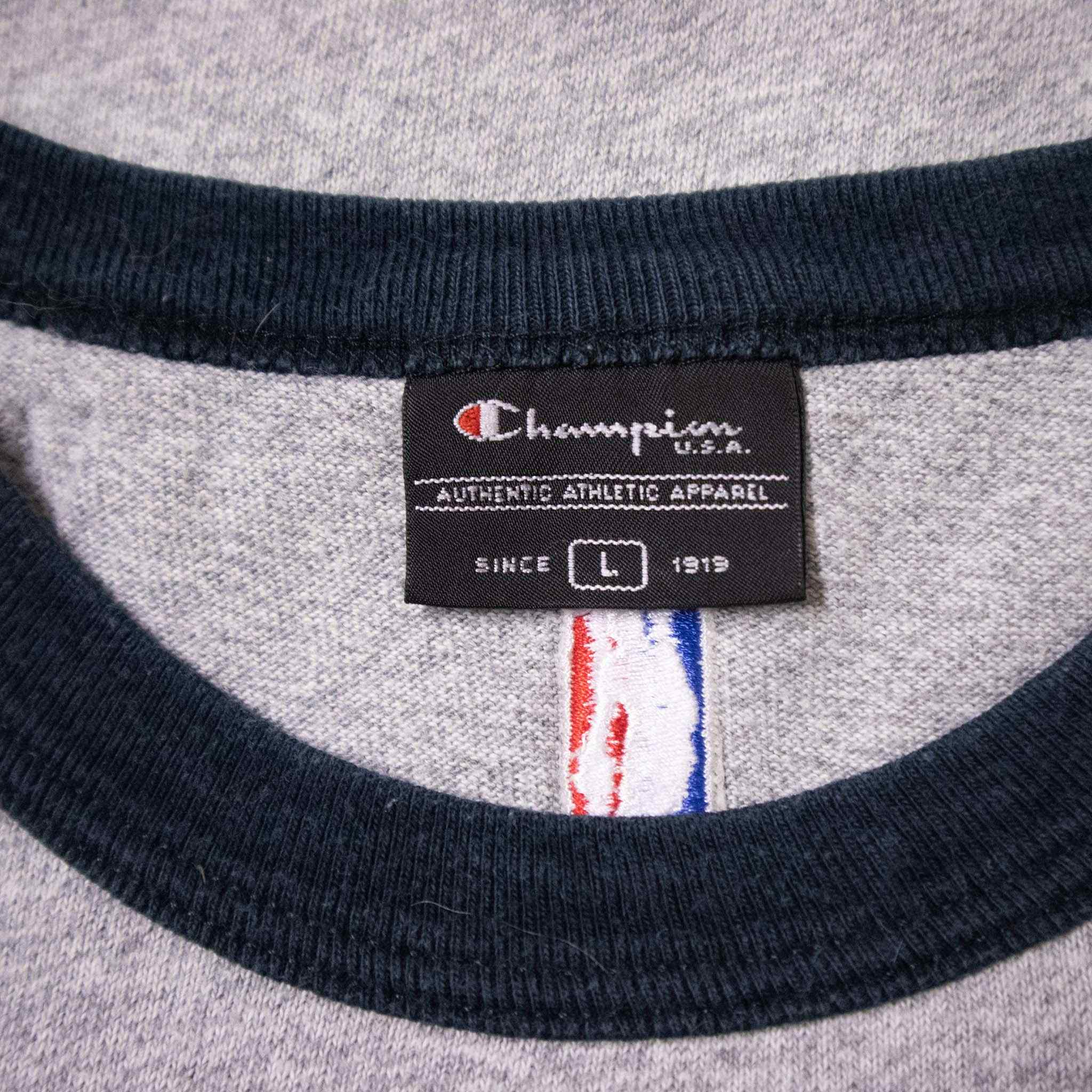 Champion NBA T shirt - Size L