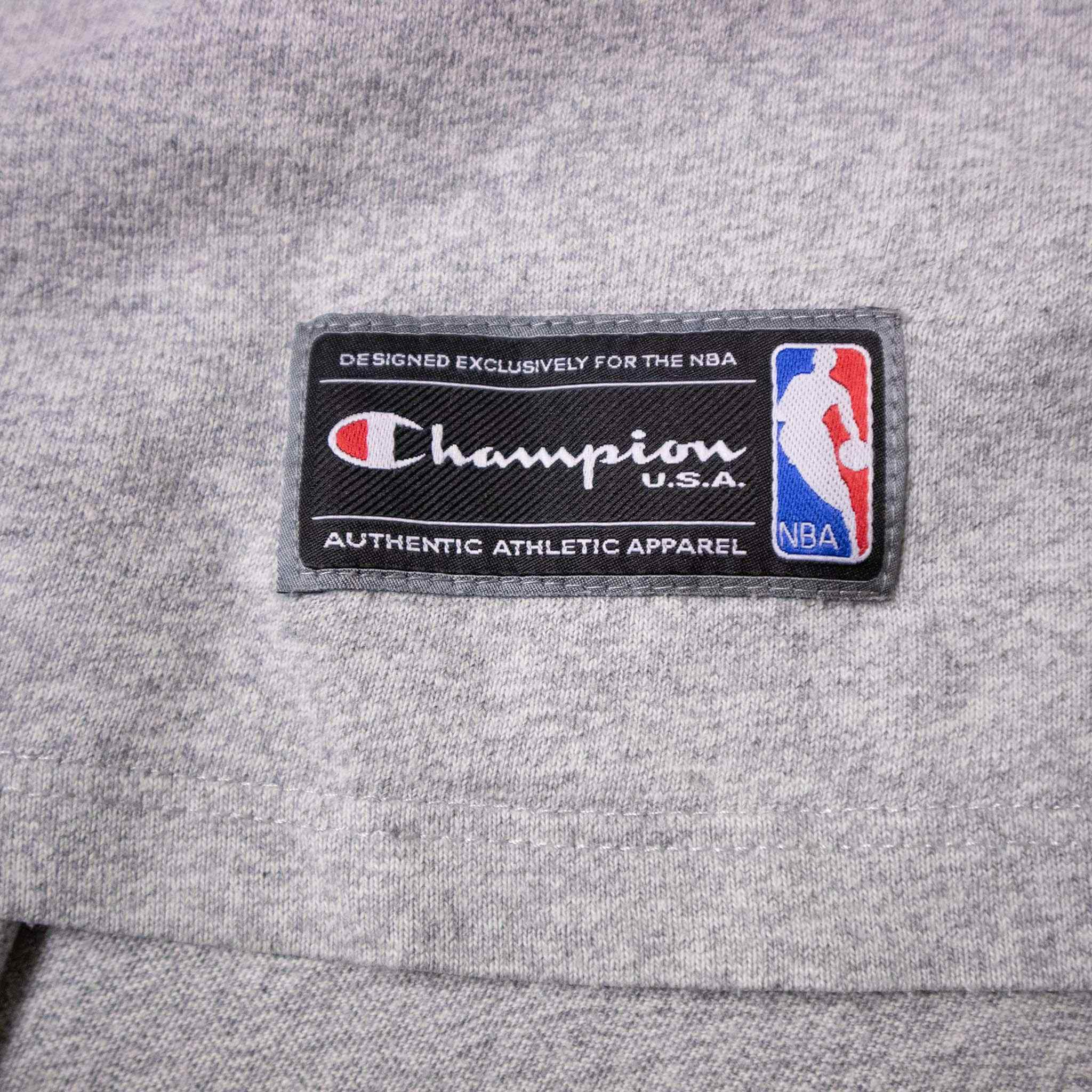 Champion NBA T shirt - Size L