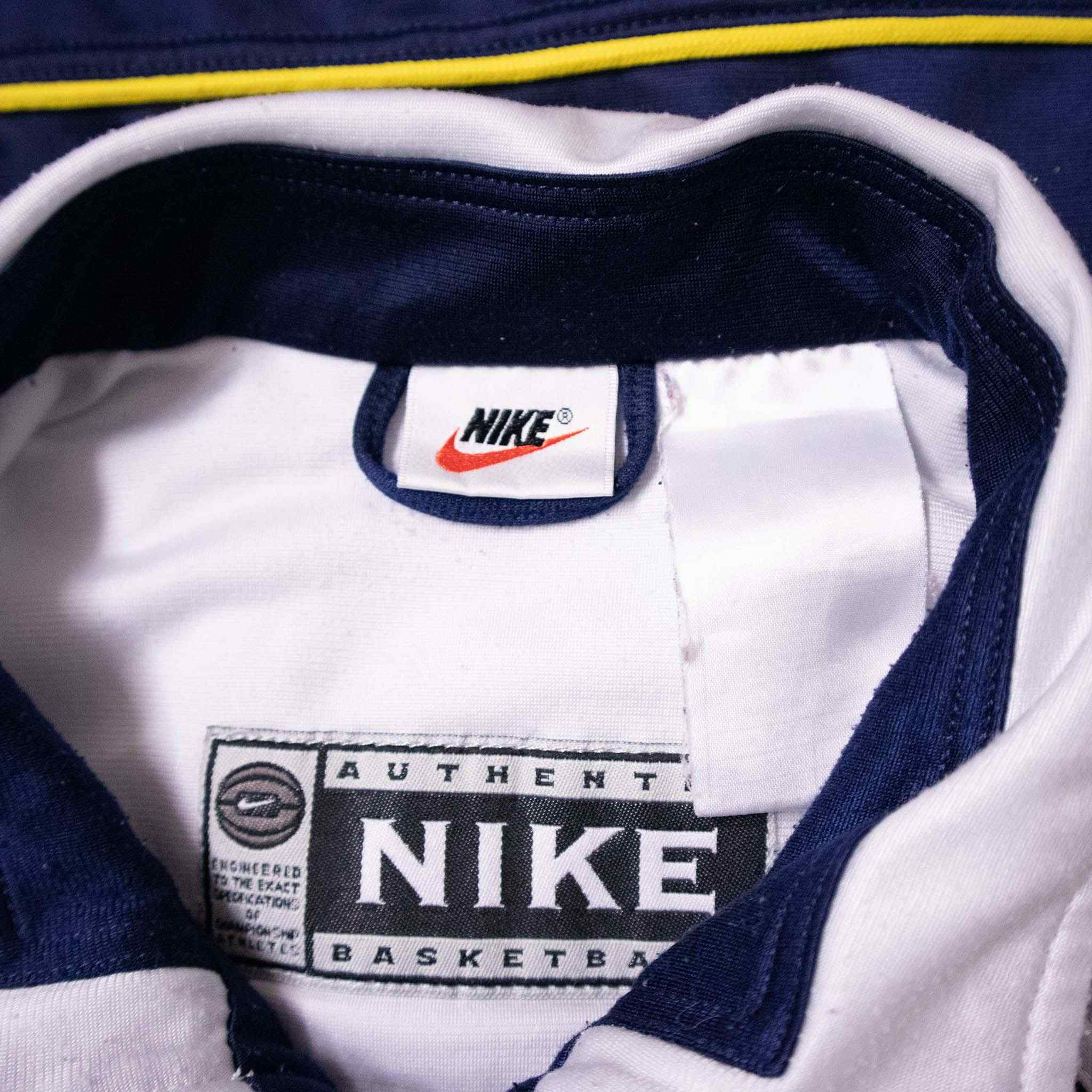 Nike Vintage Sweatshirt - Size L