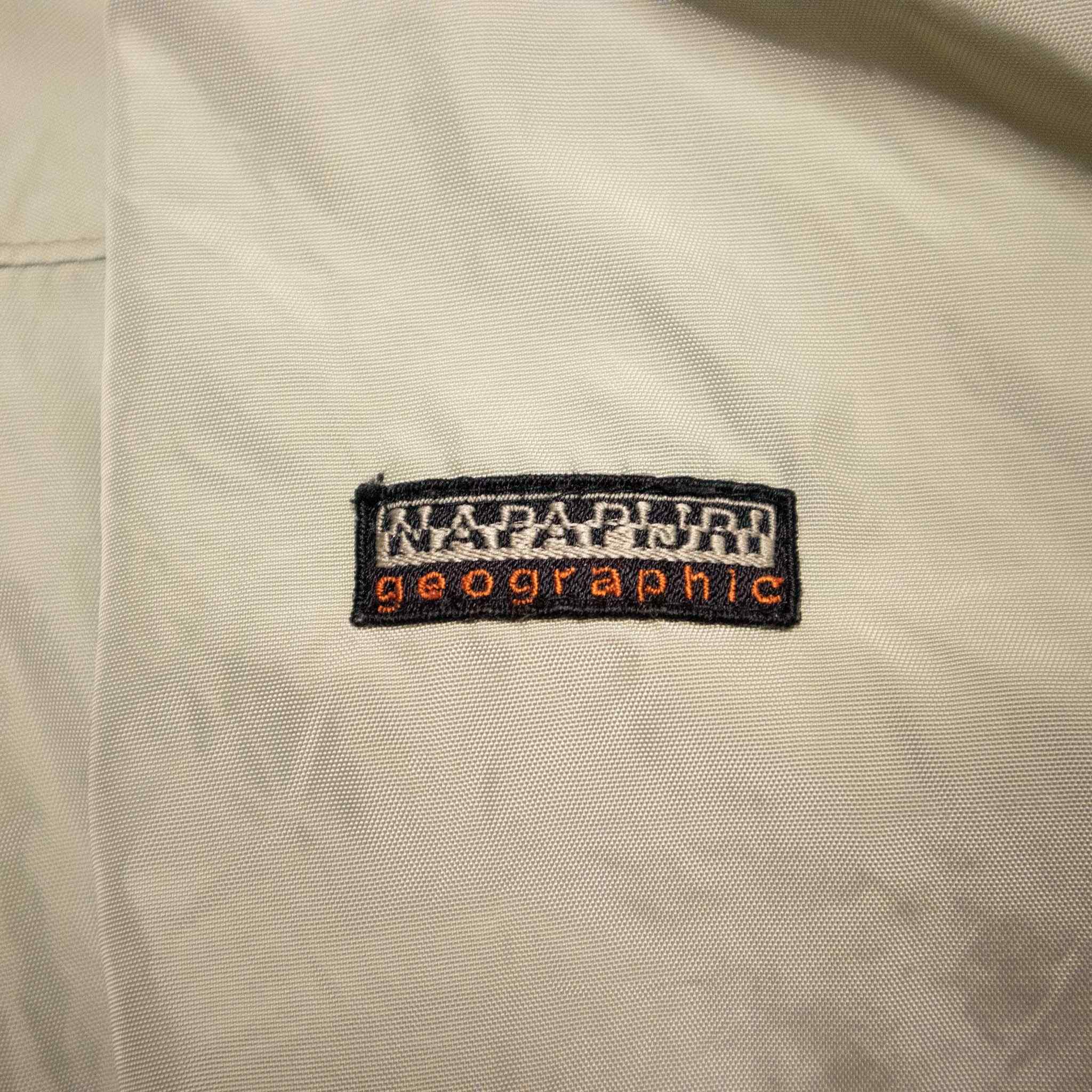 Napapijri windbreaker - Size M