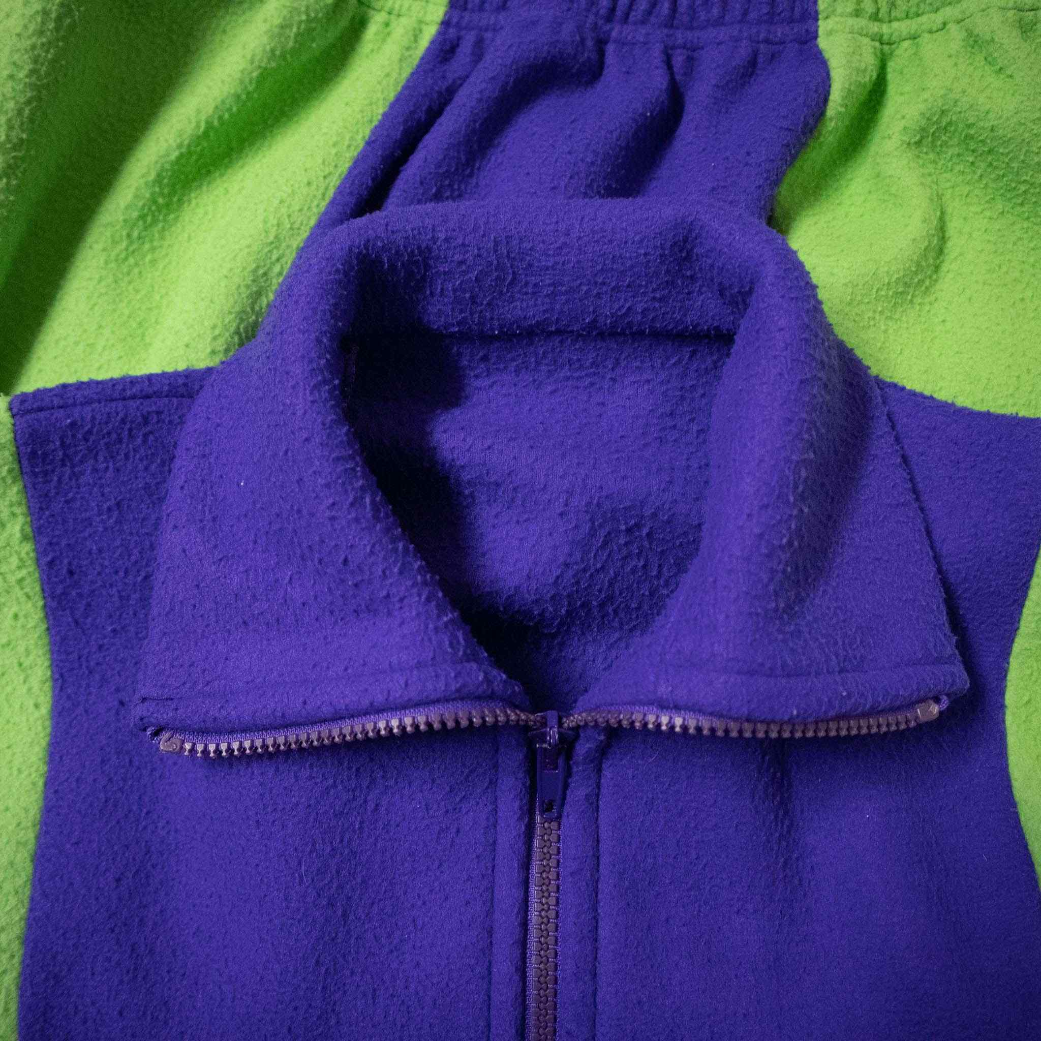 Vintage Fleece - Size M