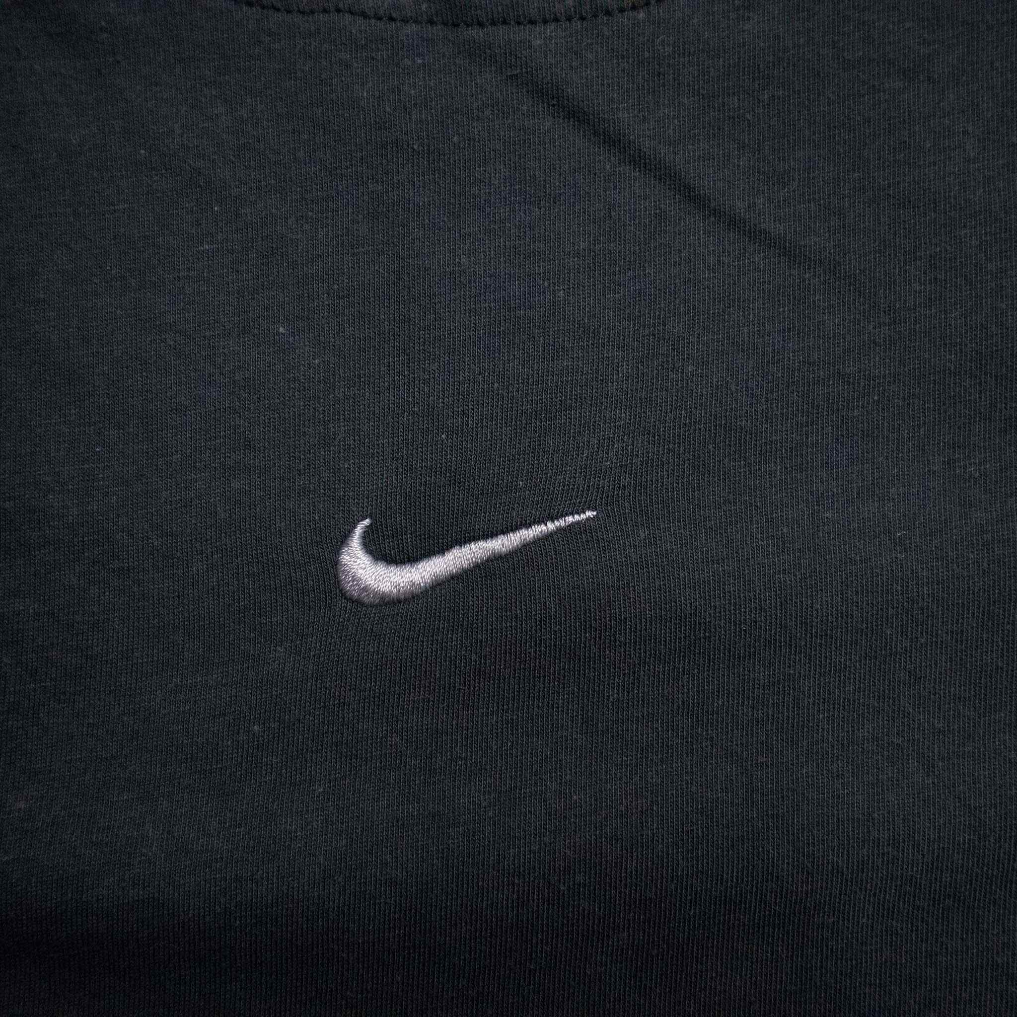 Nike T-Shirt - Size M