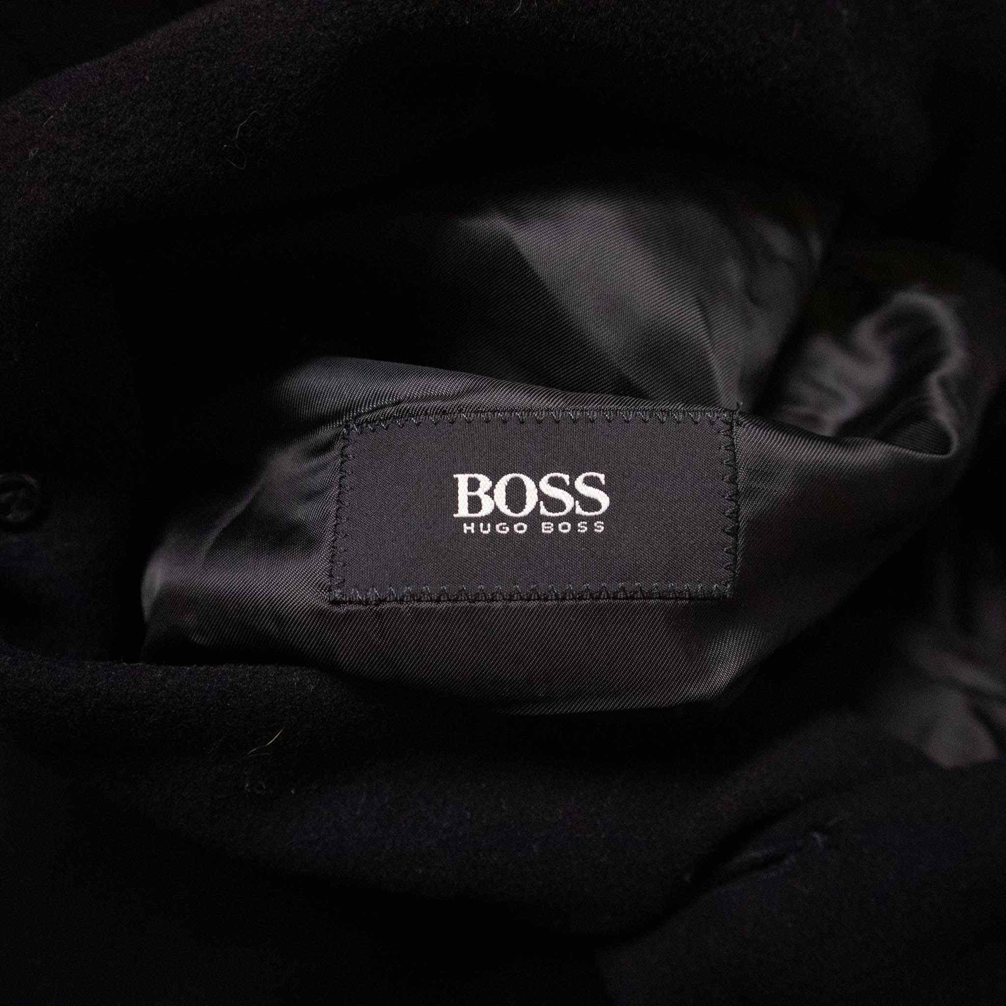 Hugo Boss coat 100% wool - Size L/XL