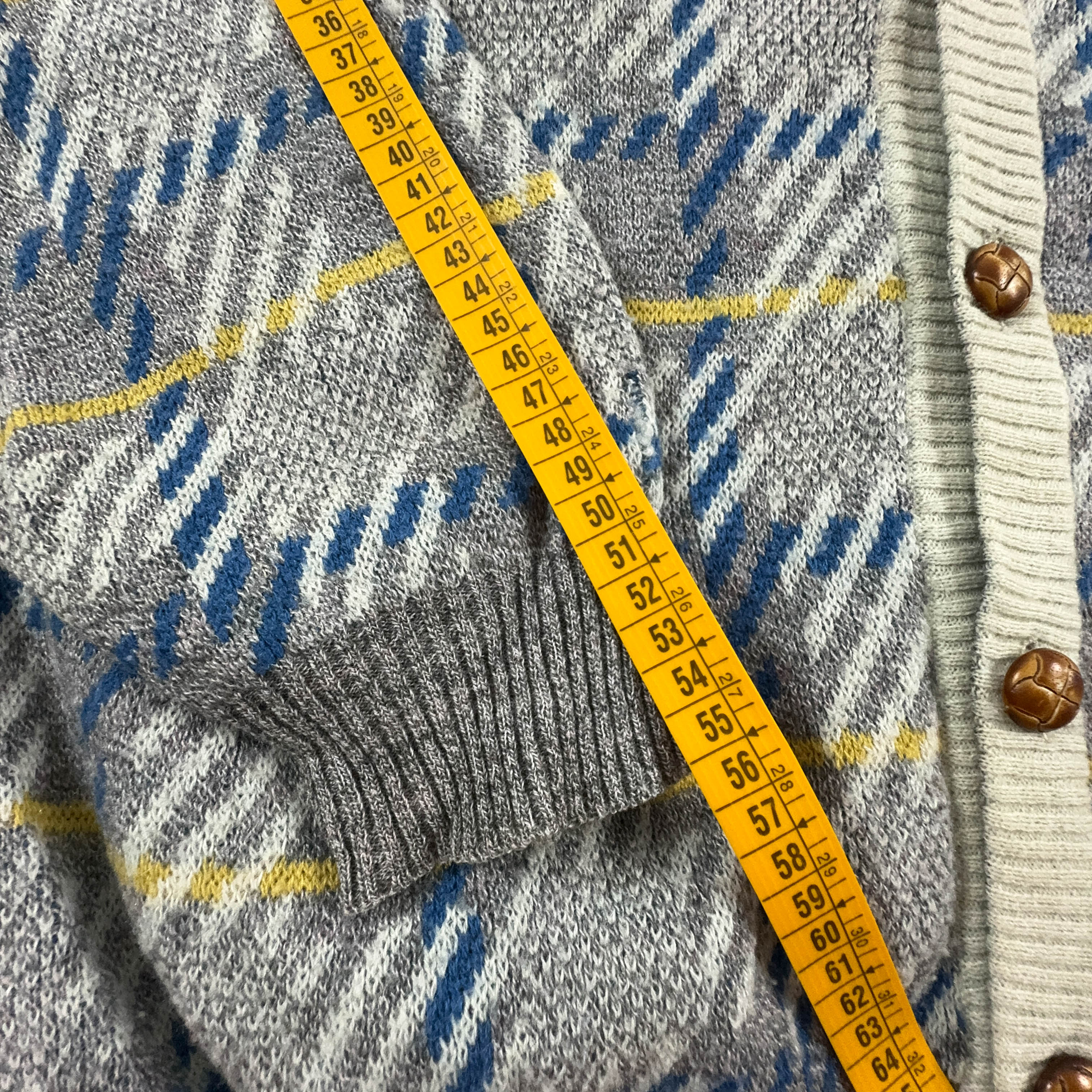 Vintage Cardigan 40% Wool Grey and Blue Check with Buttons - Size 52 L Men