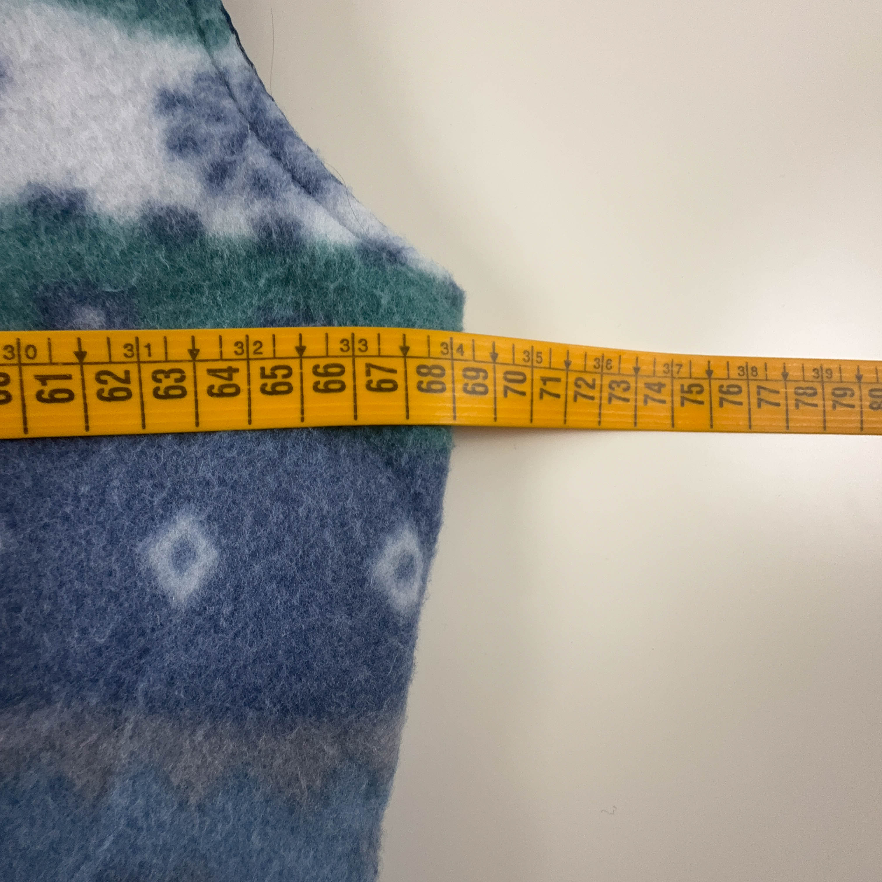 Pile Smanicato Vintage double face azzurro astratto e blu anni 80 90 - Taglia L/XL uomo