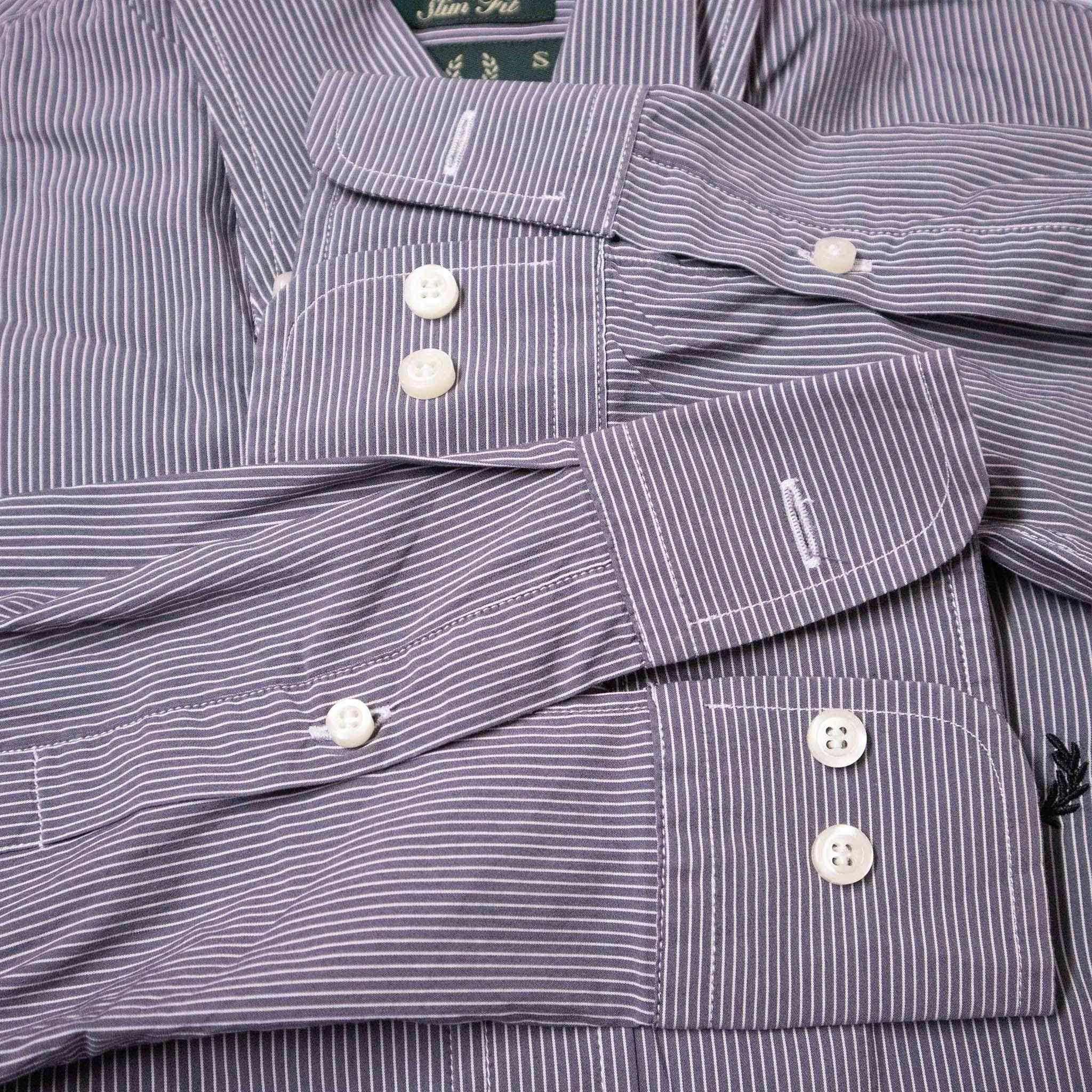 Fred Perry Shirt - Size S