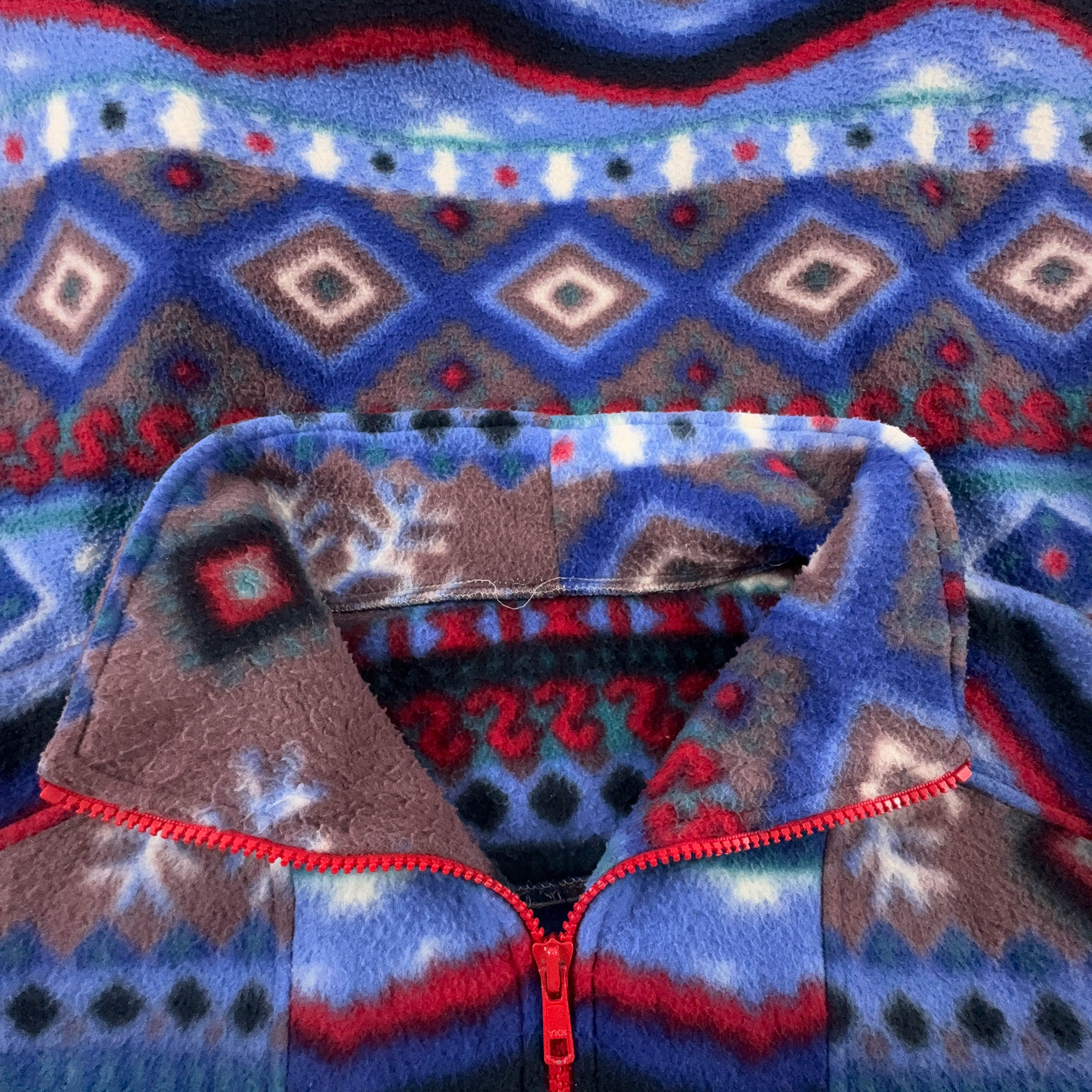 Pile Vintage azzurro e rosso fantasia astratta anni 80 90 - Taglia XL uomo