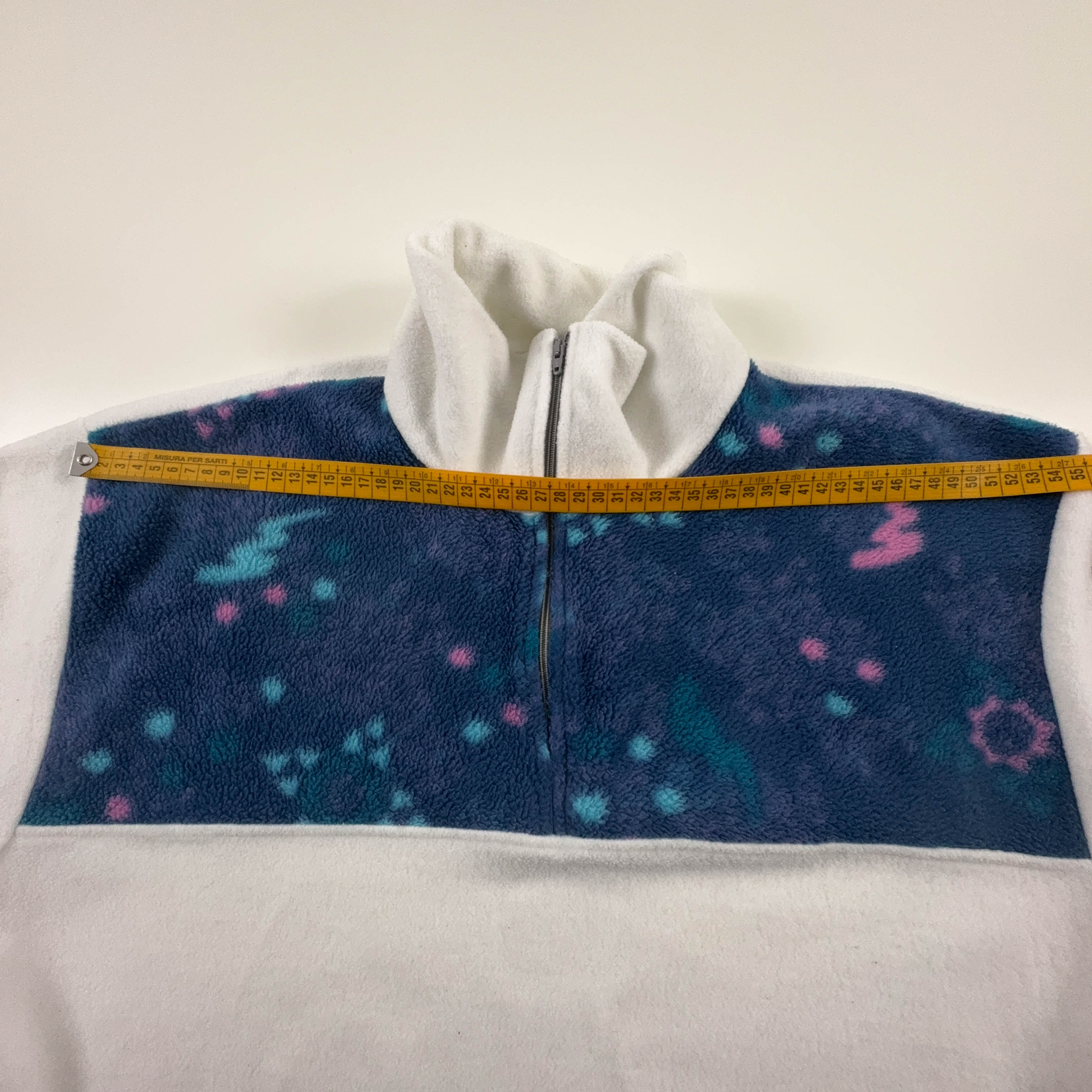 Pile Vintage bianco e blu a fantasia con patch anni 80 90 - Taglia M uomo