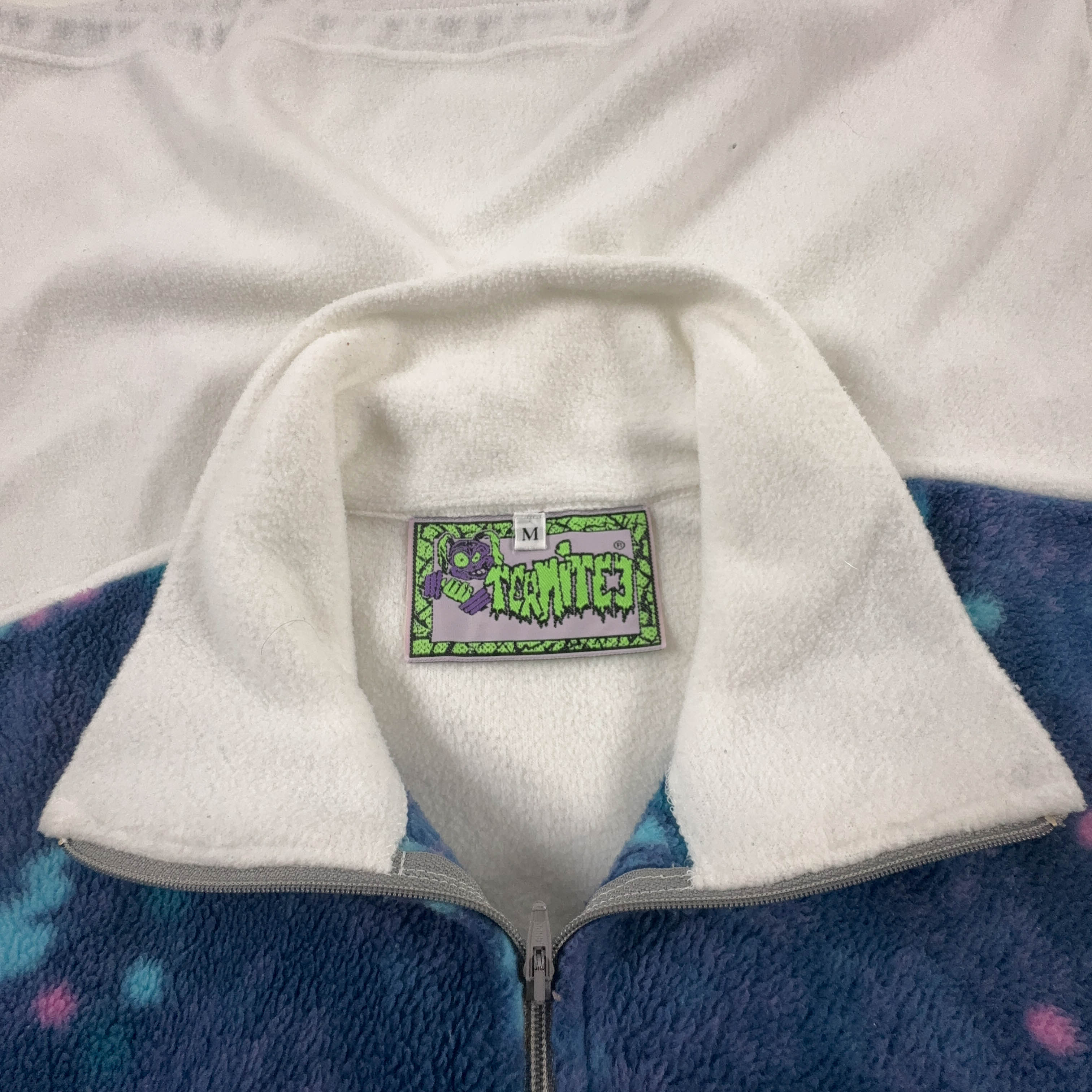 Pile Vintage bianco e blu a fantasia con patch anni 80 90 - Taglia M uomo