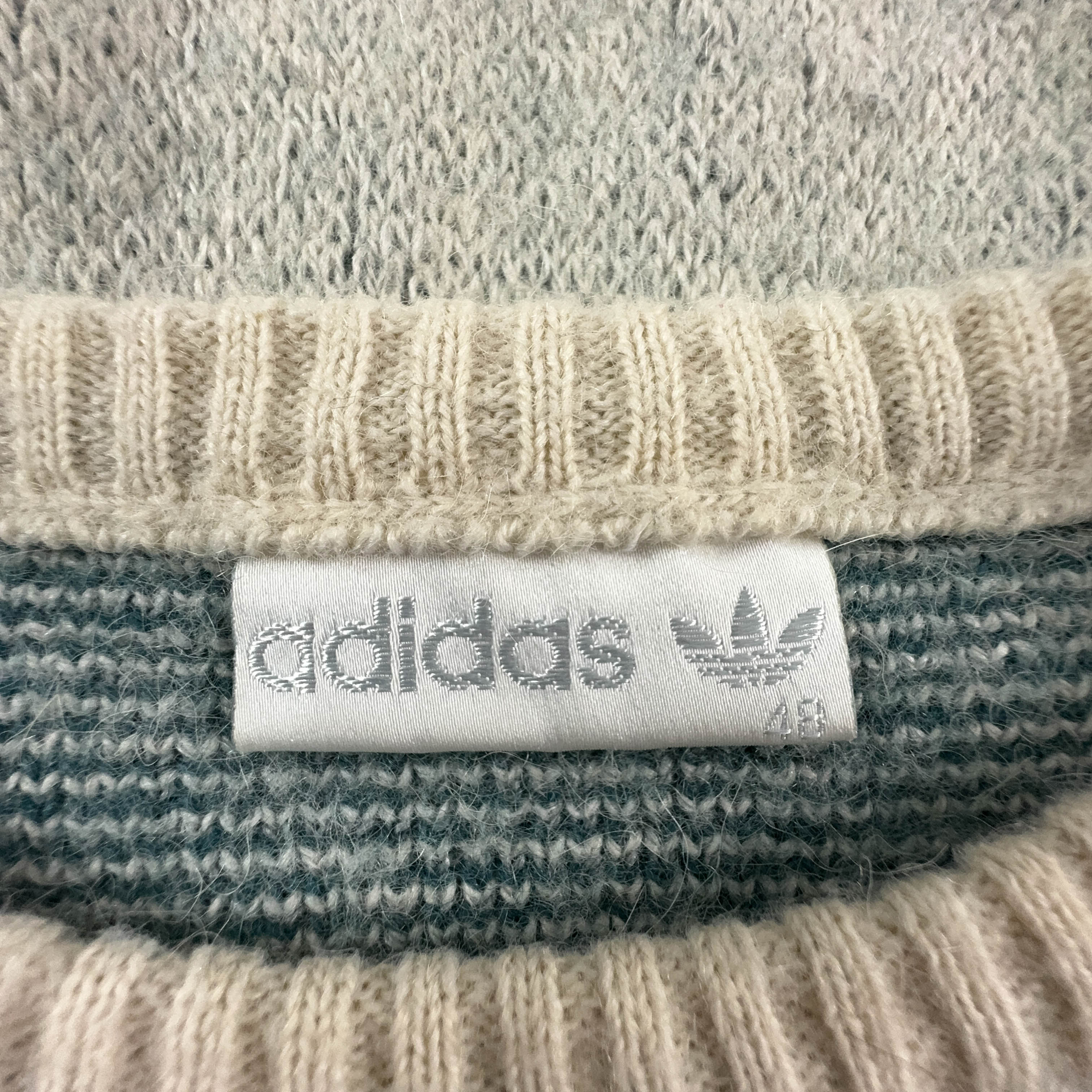 Maglione Adidas Vintage 44% lana beige e verde a girocollo - Taglia S/M donna