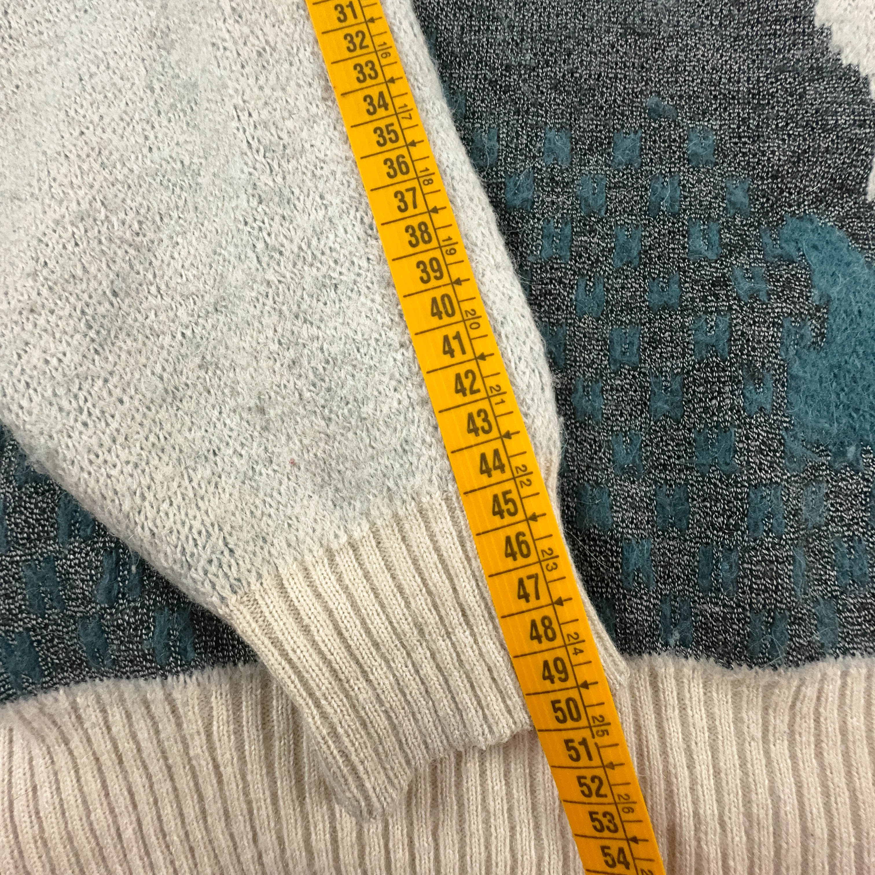 Maglione Adidas Vintage 44% lana beige e verde a girocollo - Taglia S/M donna