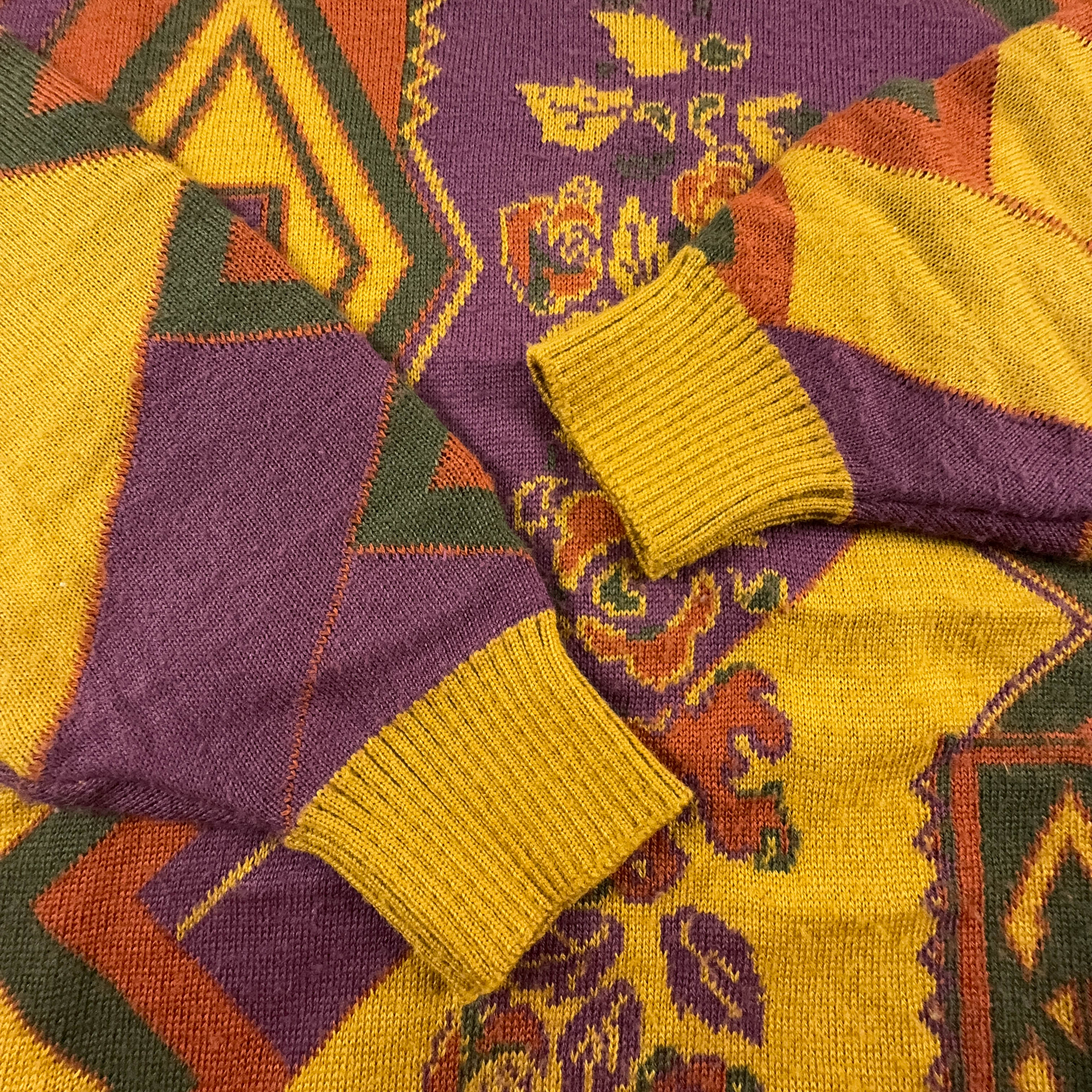 Maglione Vintage 15% lana a girocollo giallo e viola a fantasia - Taglia 52 54 L uomo