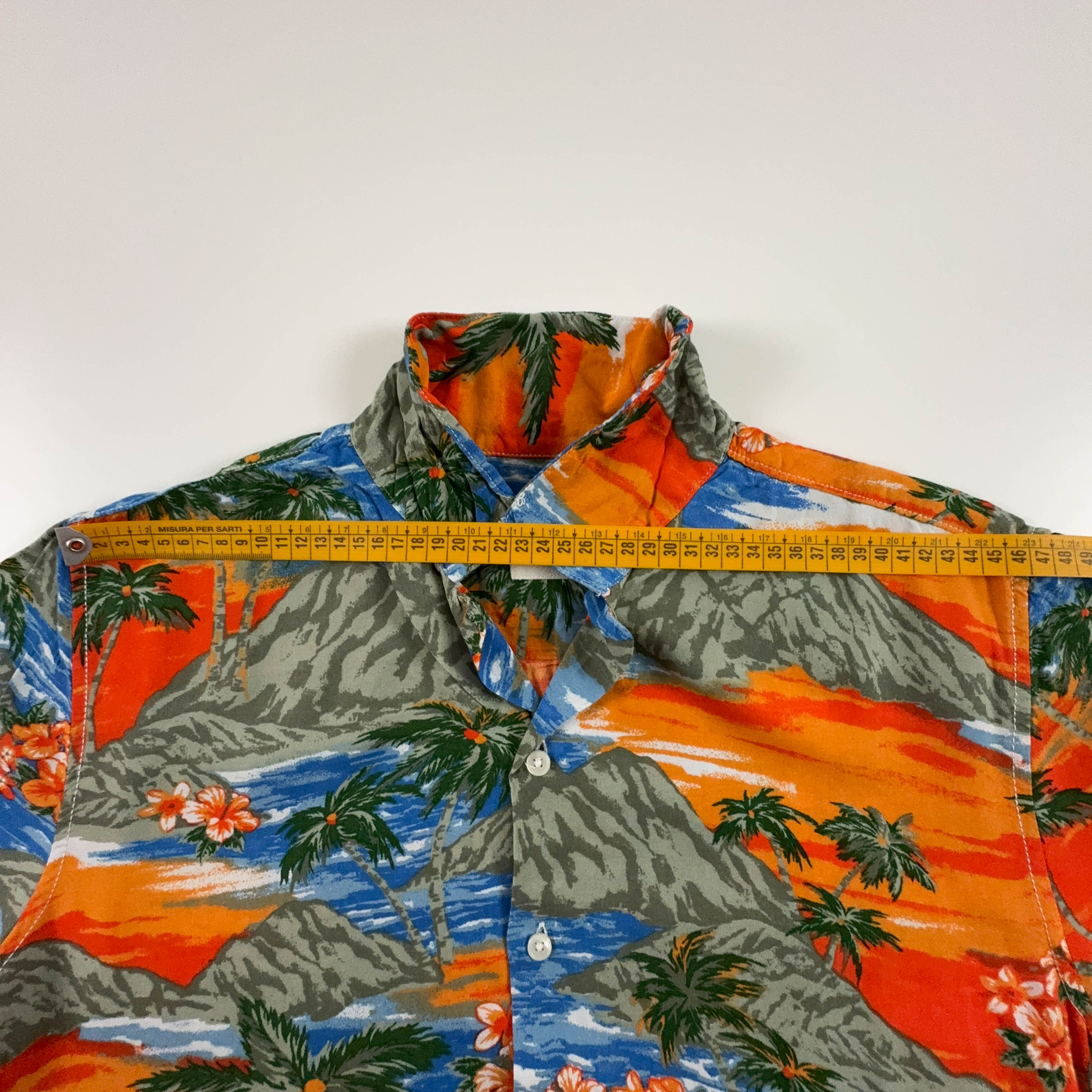 Orange and Green Hawaiian Style Vintage Shirt - Men's Size M/L
