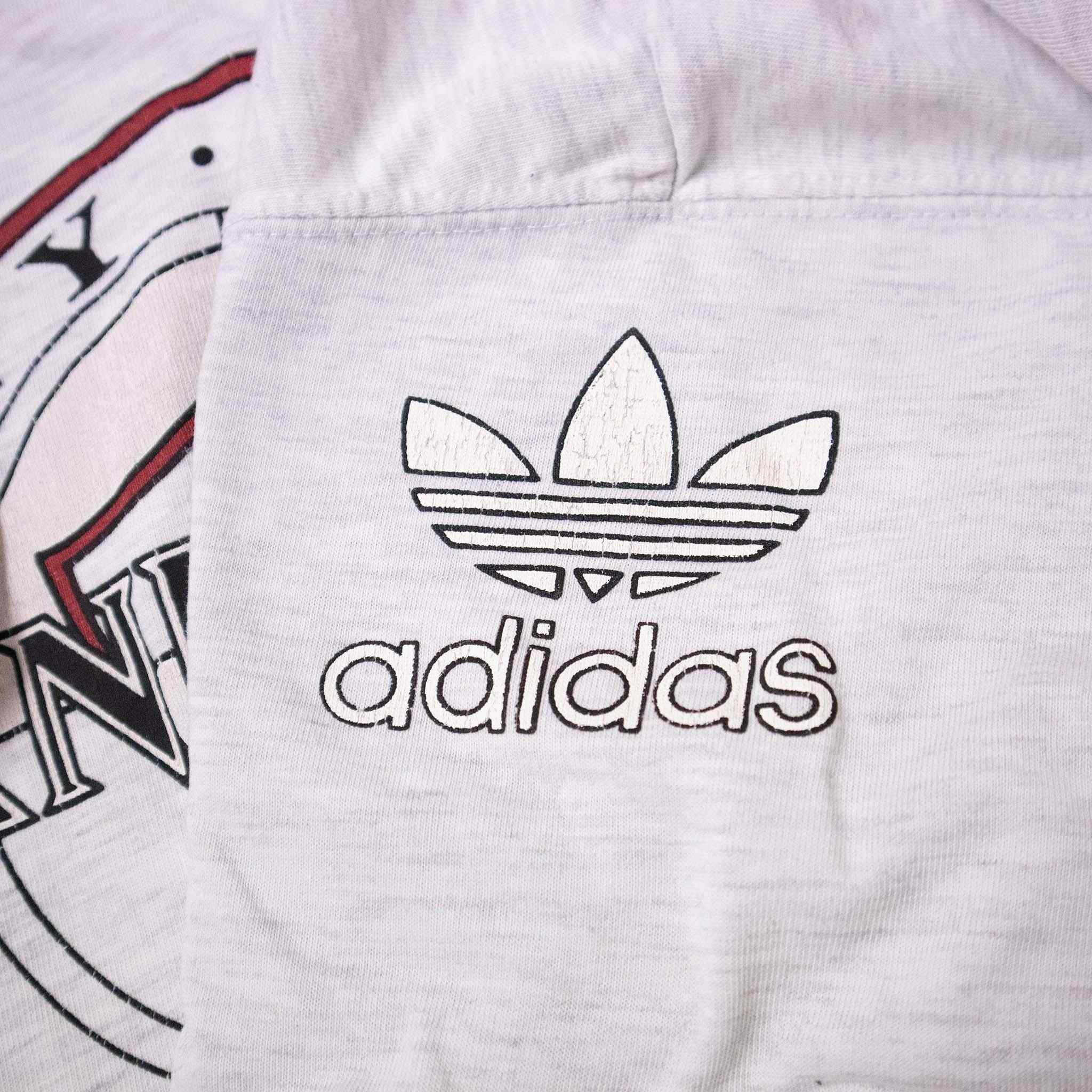 Adidas Vintage T shirt - Size L/XL