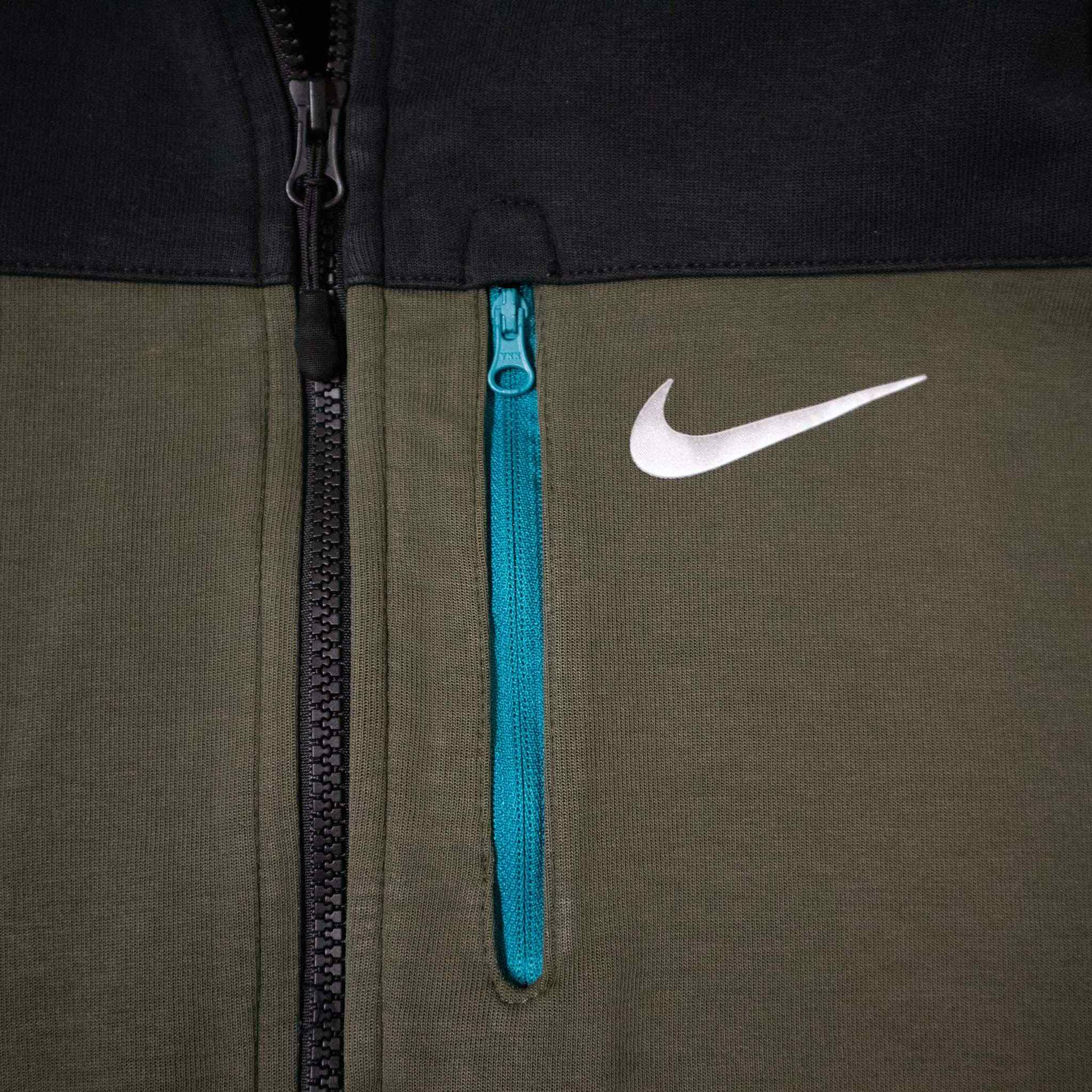 Nike Sweatshirt - Size S