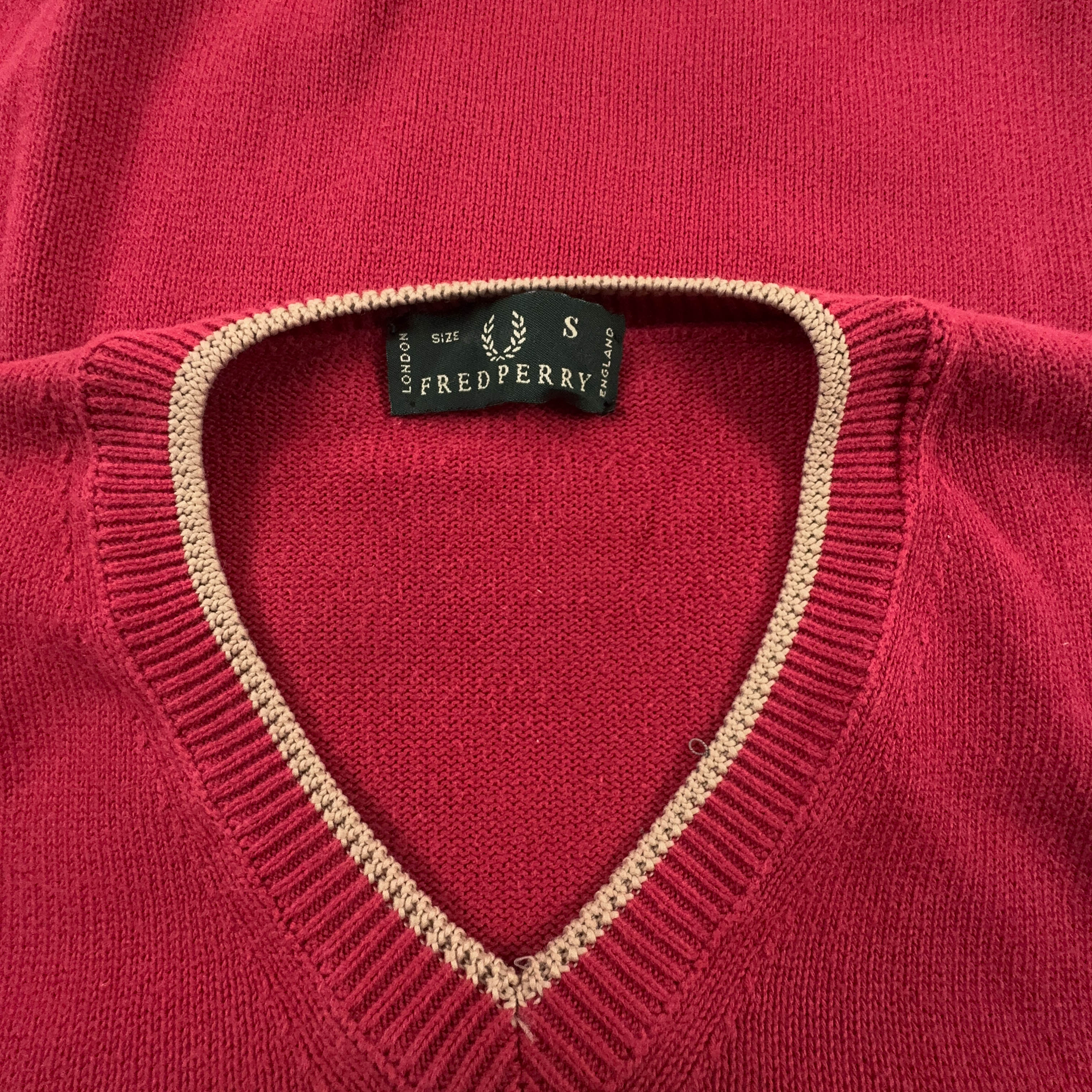 Maglione leggero Fred Perry rosso scollo a V 100% cotone - Taglia M uomo