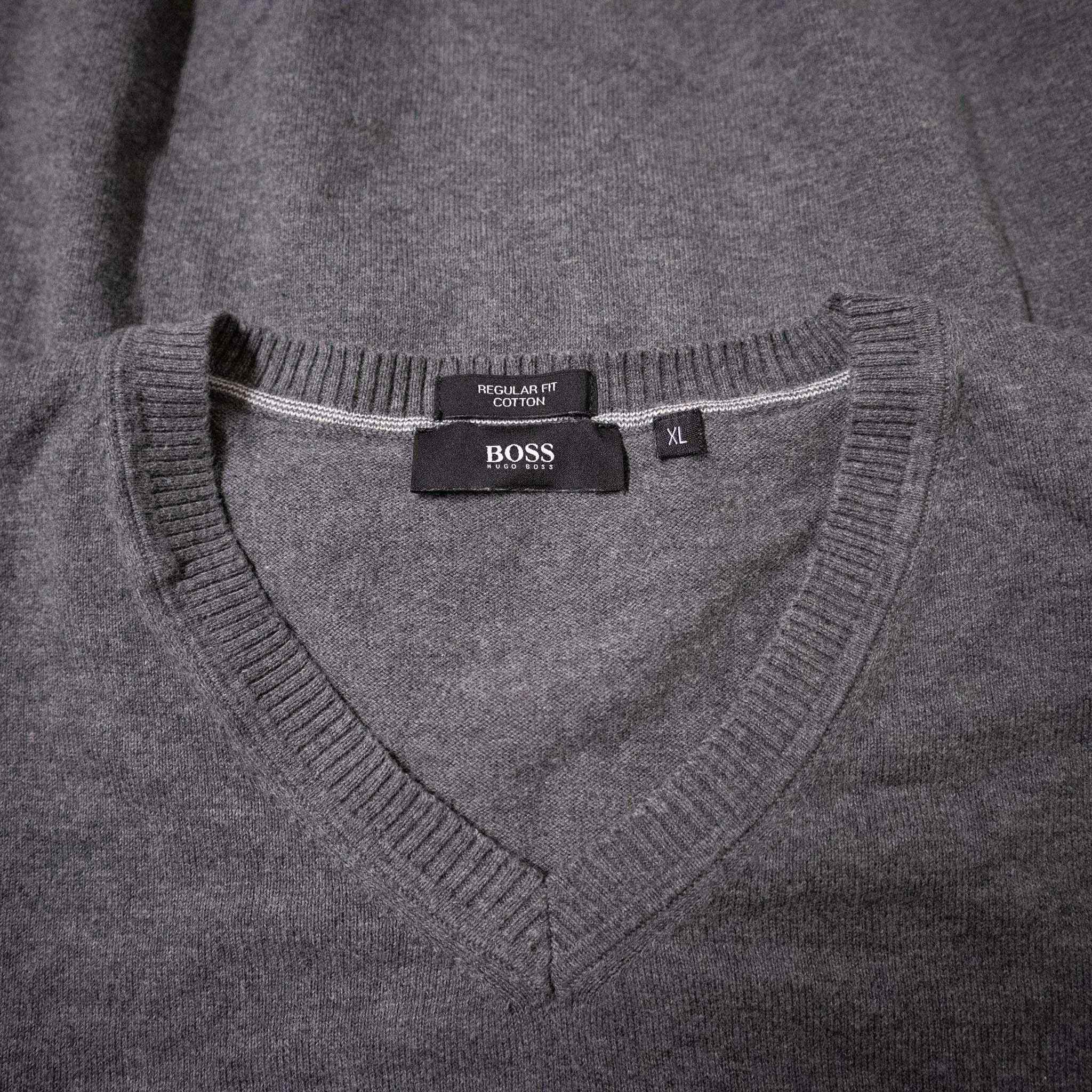 Hugo Boss sweater - Size XL