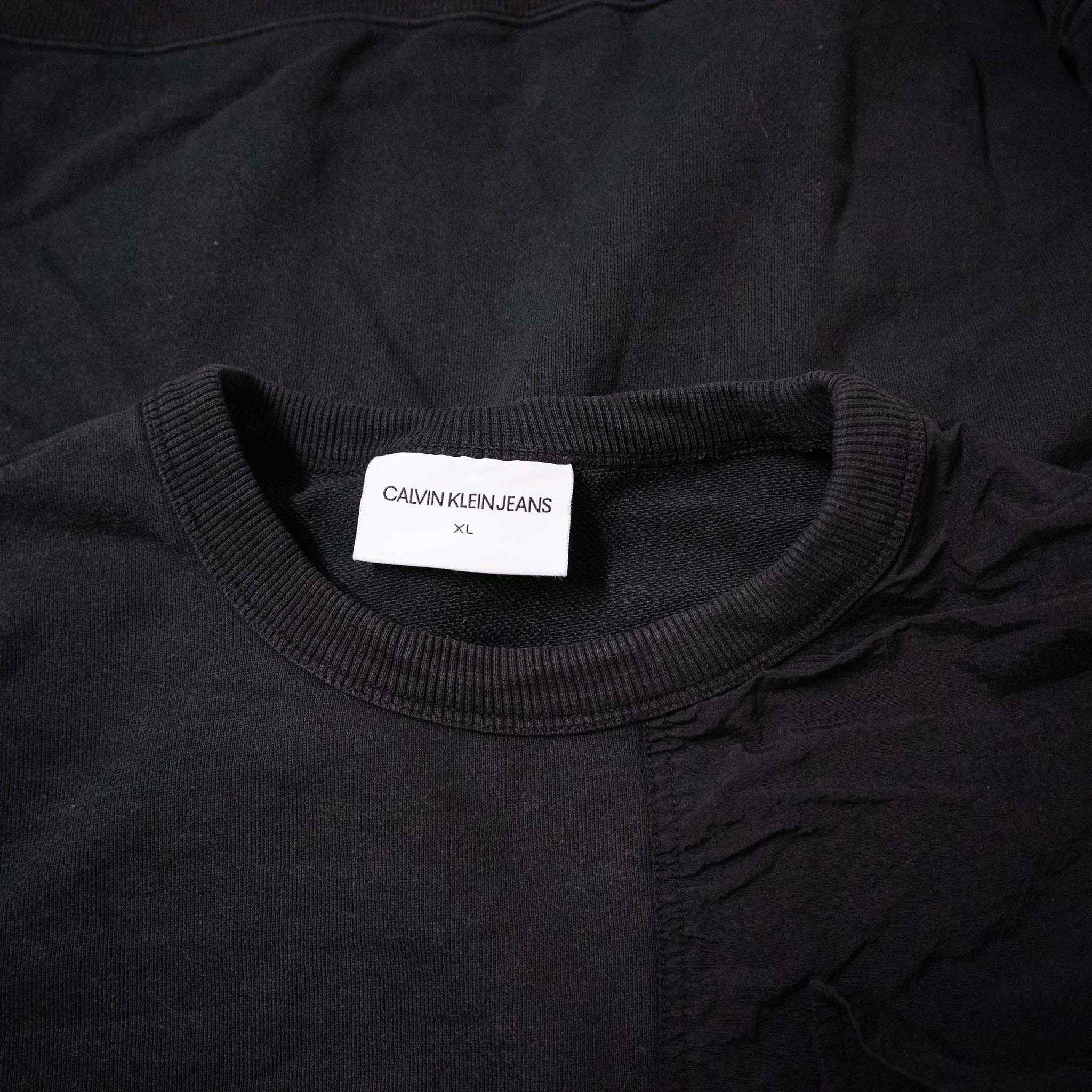 Calvin Klein sweatshirt - Size XL