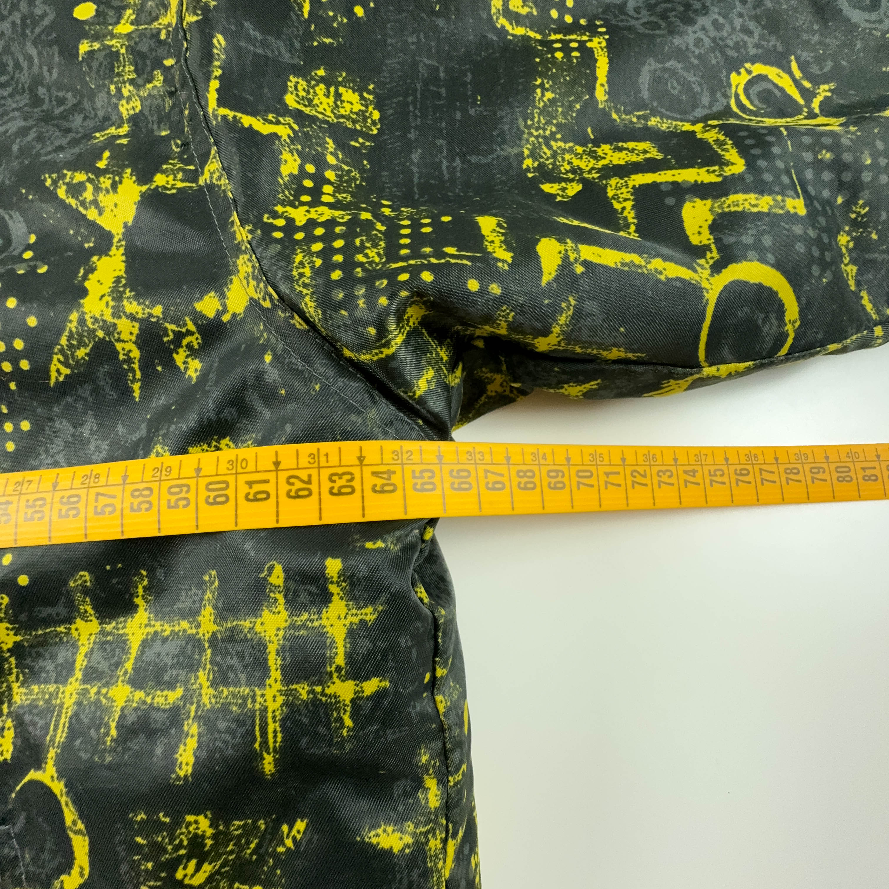 Giacca da Sci/Snowboard Vintage nera e gialla a fantasia con zip - Taglia 44 uomo