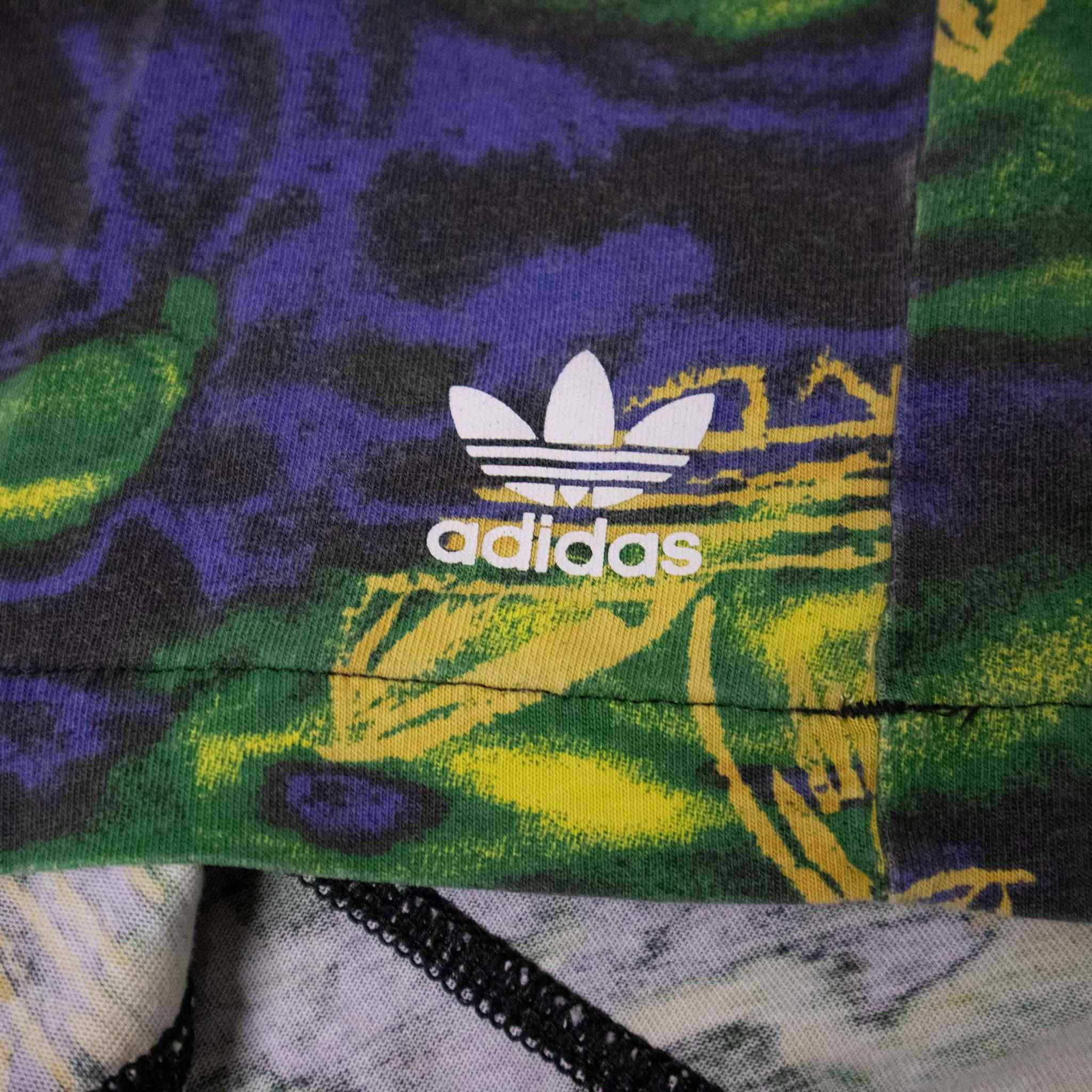 Adidas T shirt - Size XS