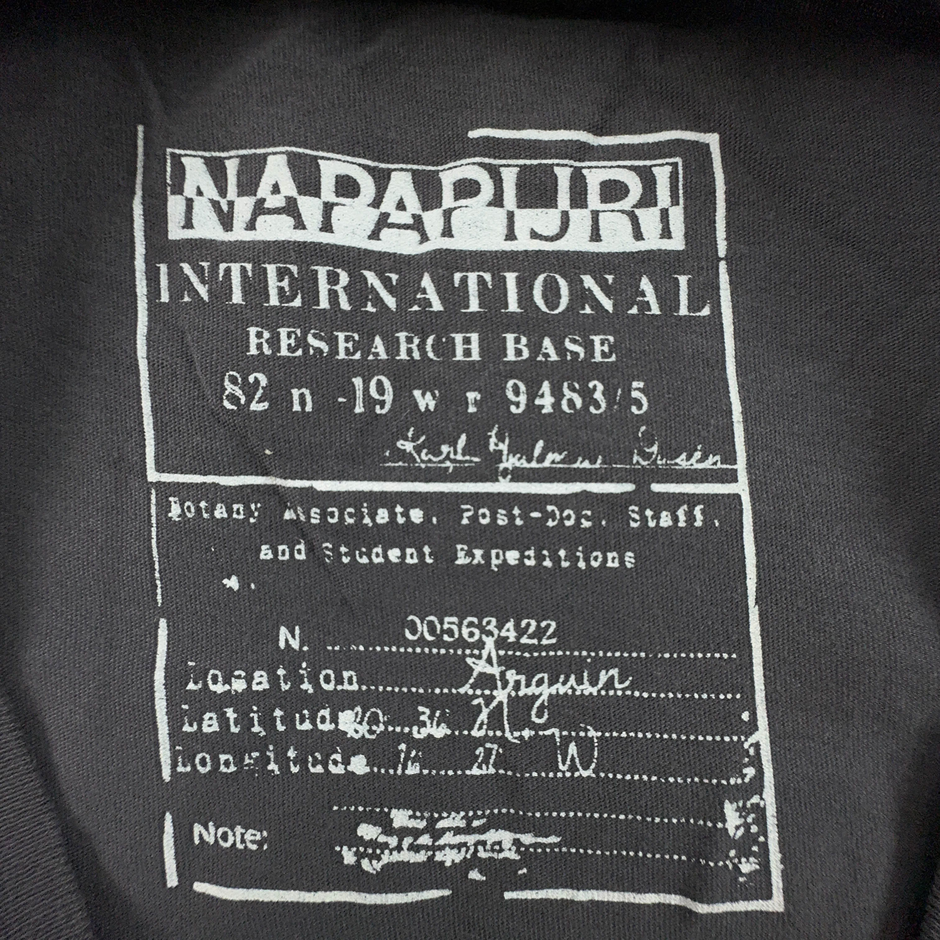 Napapijri T-shirt with dark grey logo print and crew neck - Men's Size M