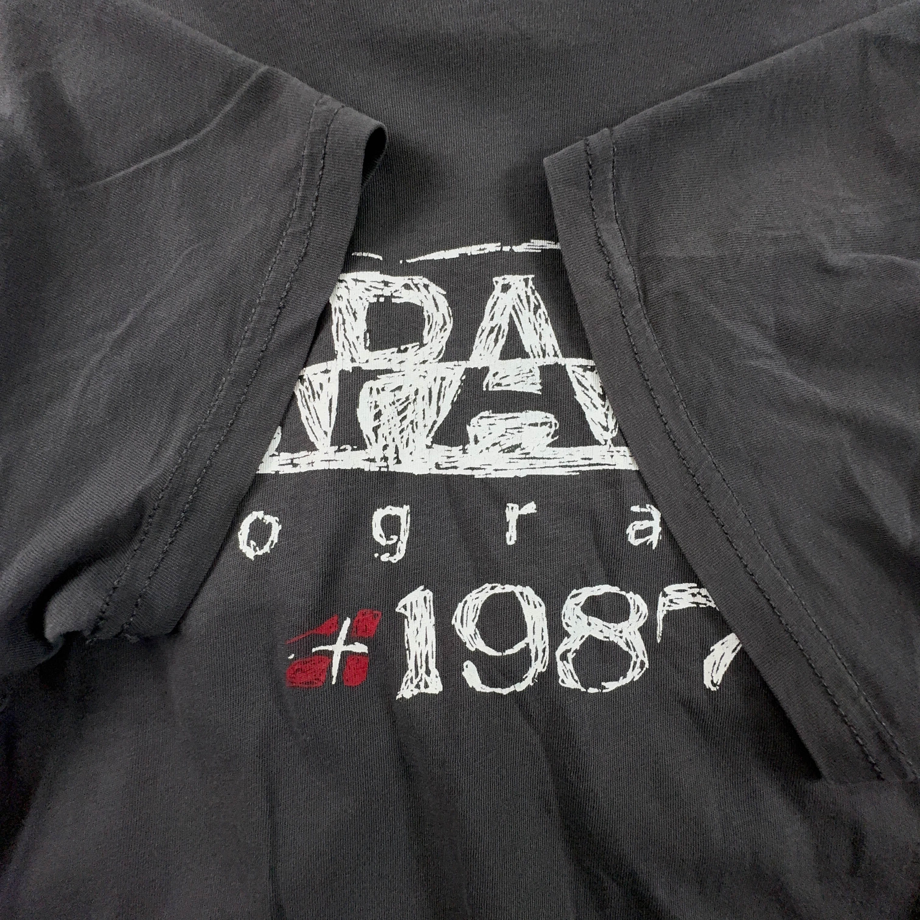 Napapijri T-shirt with dark grey logo print and crew neck - Men's Size M