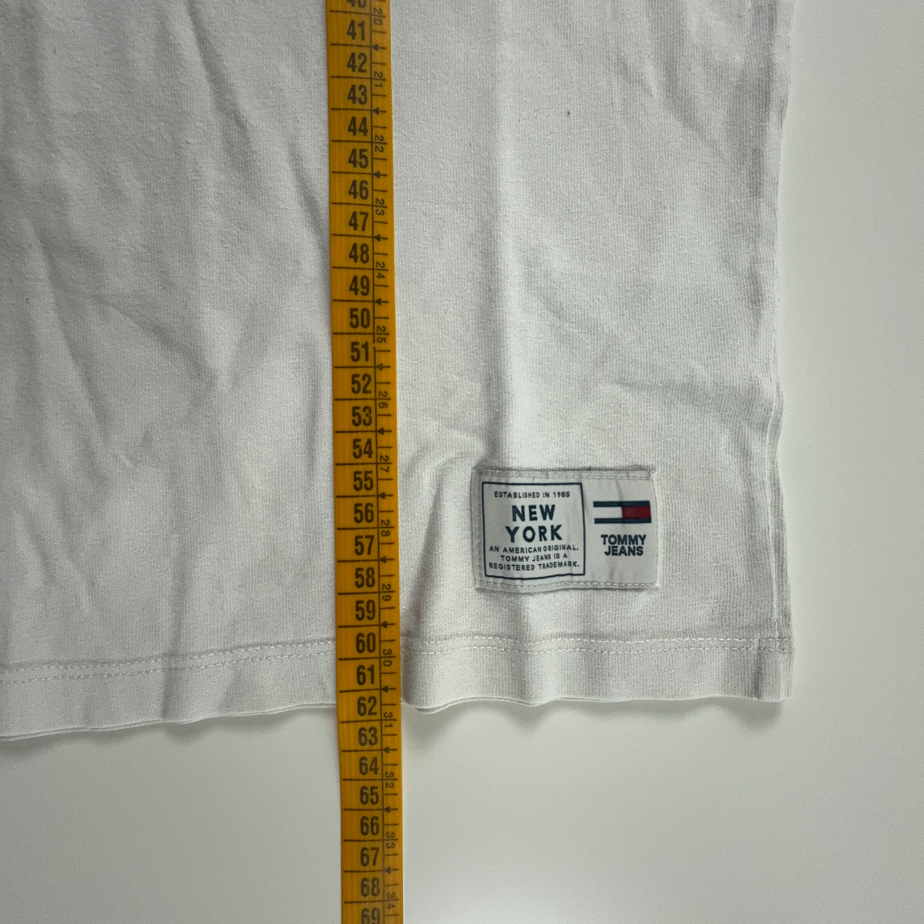 Tommy Hilfiger White Crew Neck Logo Print T-Shirt - Men's Size XS/S