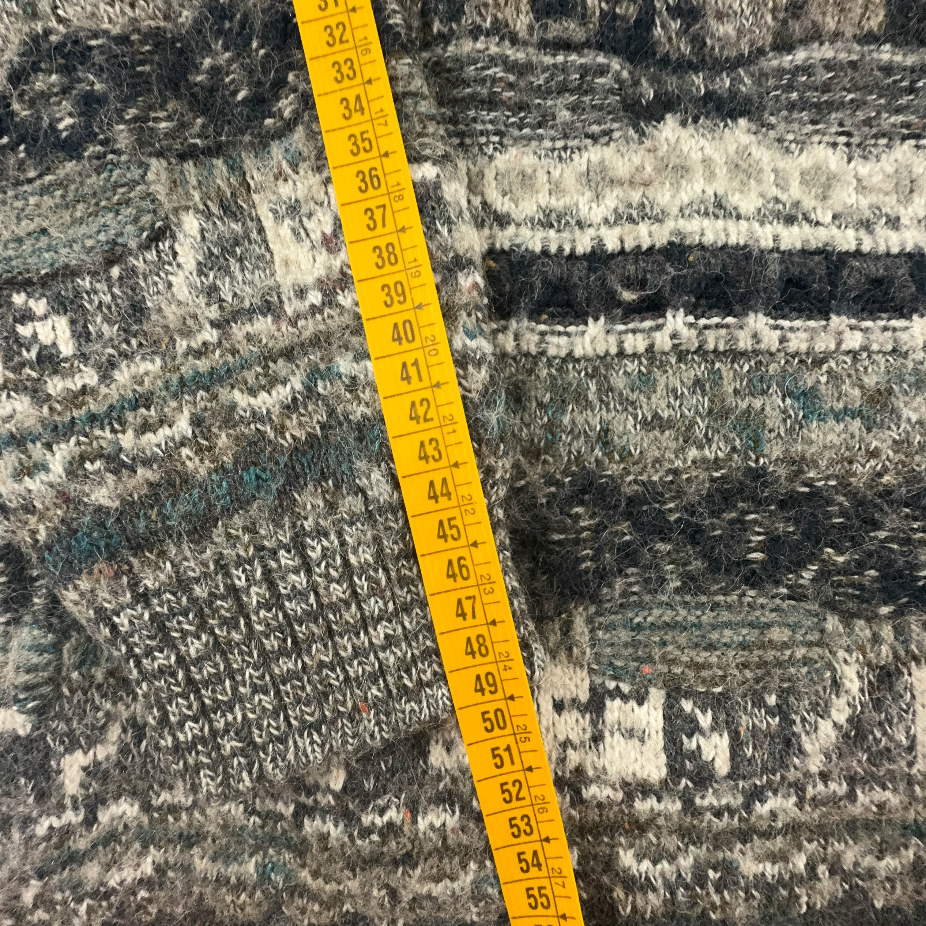 Vintage 55% wool Made in Italy sweater, grey with patterned stripes - Size L/XL men