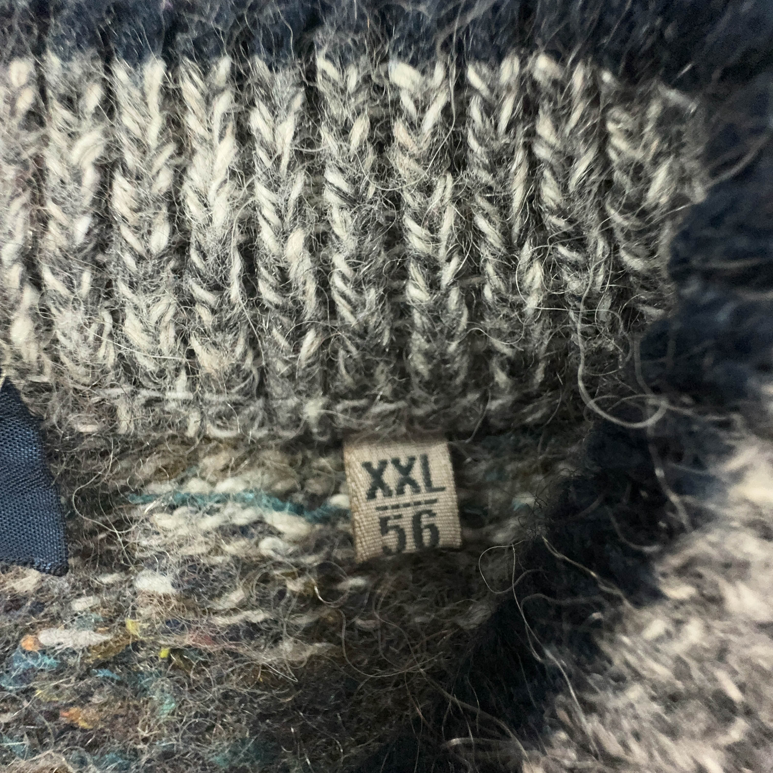 Vintage 55% wool Made in Italy sweater, grey with patterned stripes - Size L/XL men